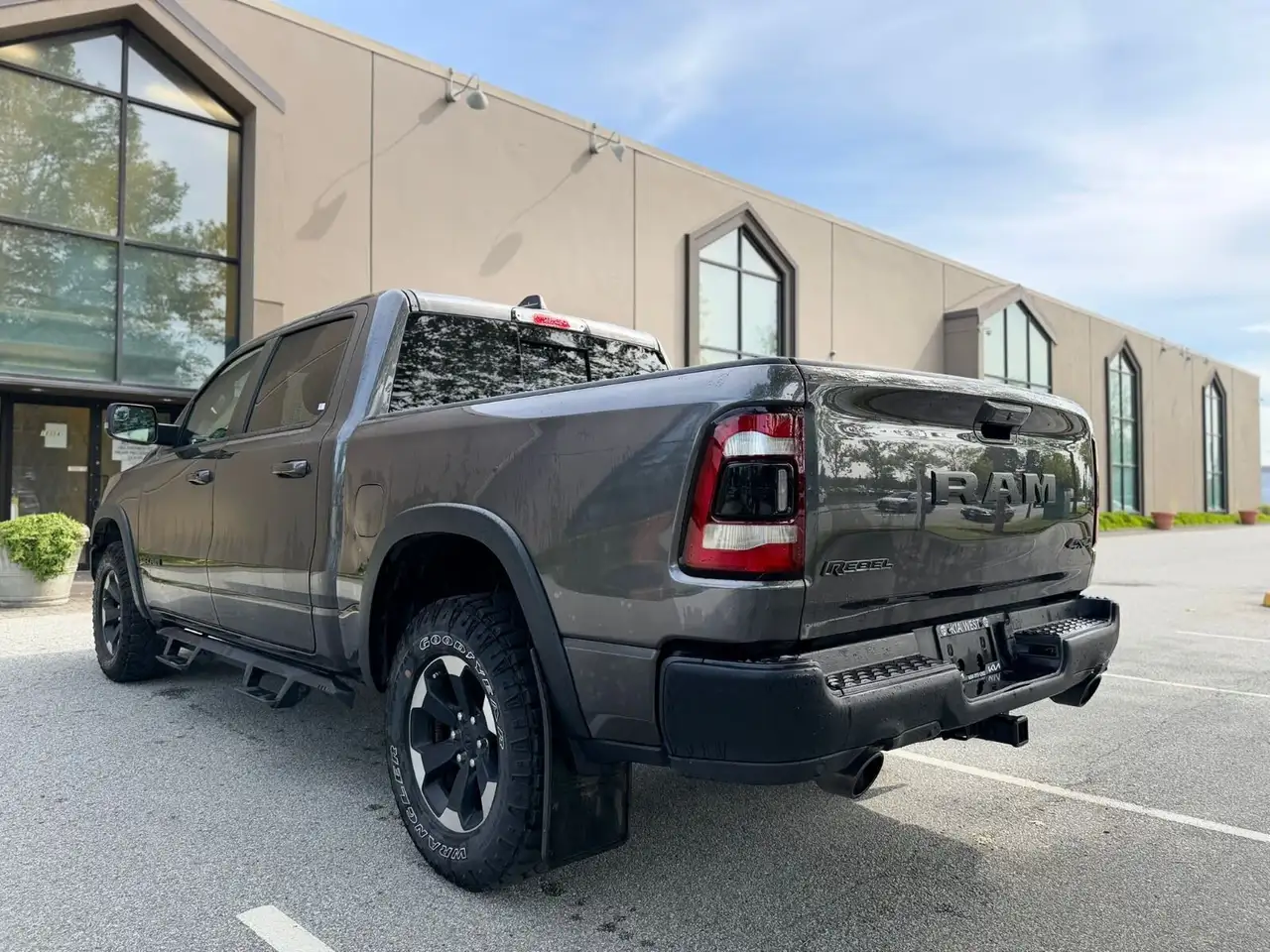 RAM 1500 снимка RAM 1500