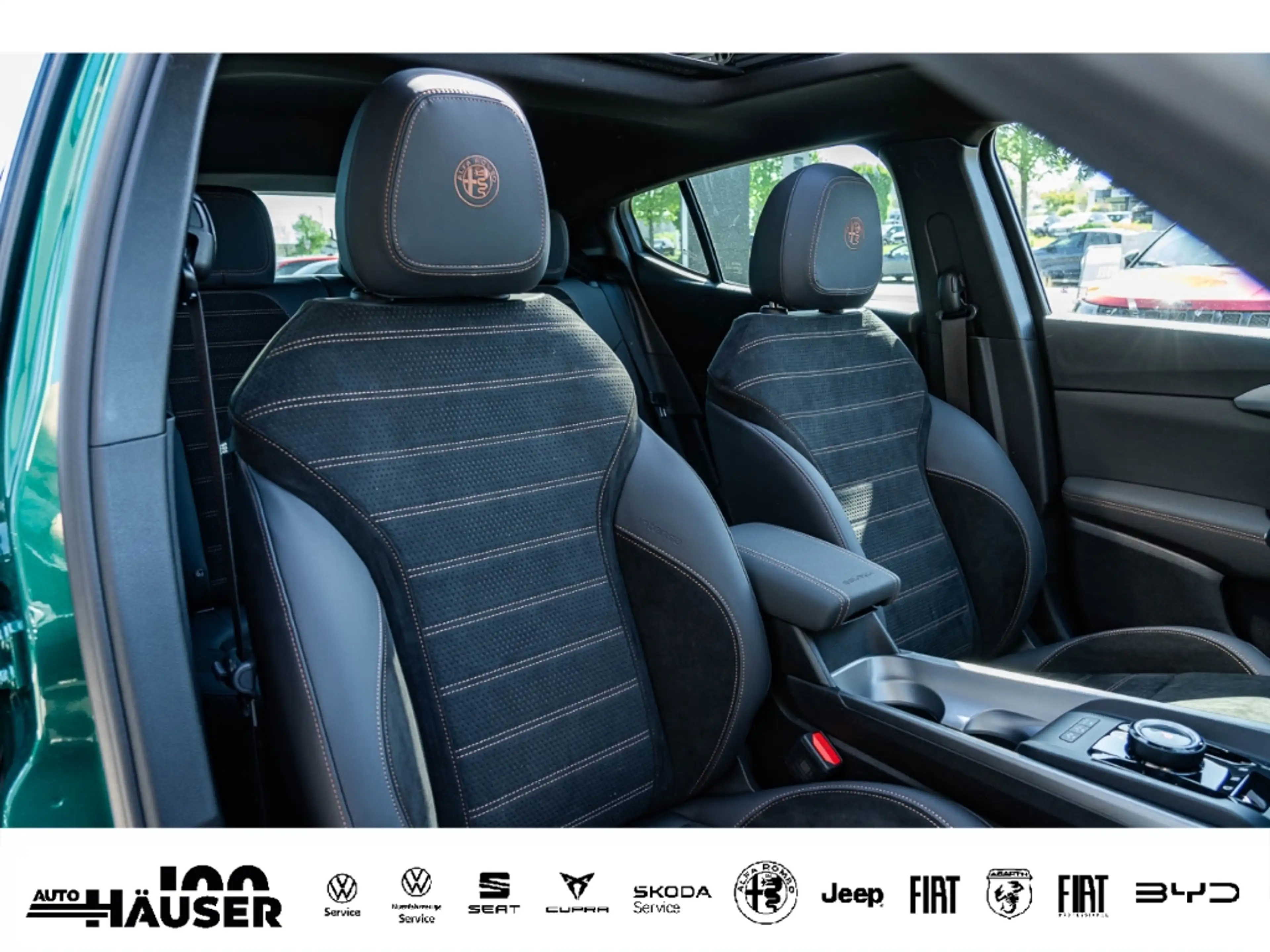 Alfa Romeo Tonale MY25 INTENSA 1.3 PHEV Q4 PANO EL. HECKKL. MEMORY W — photo 11