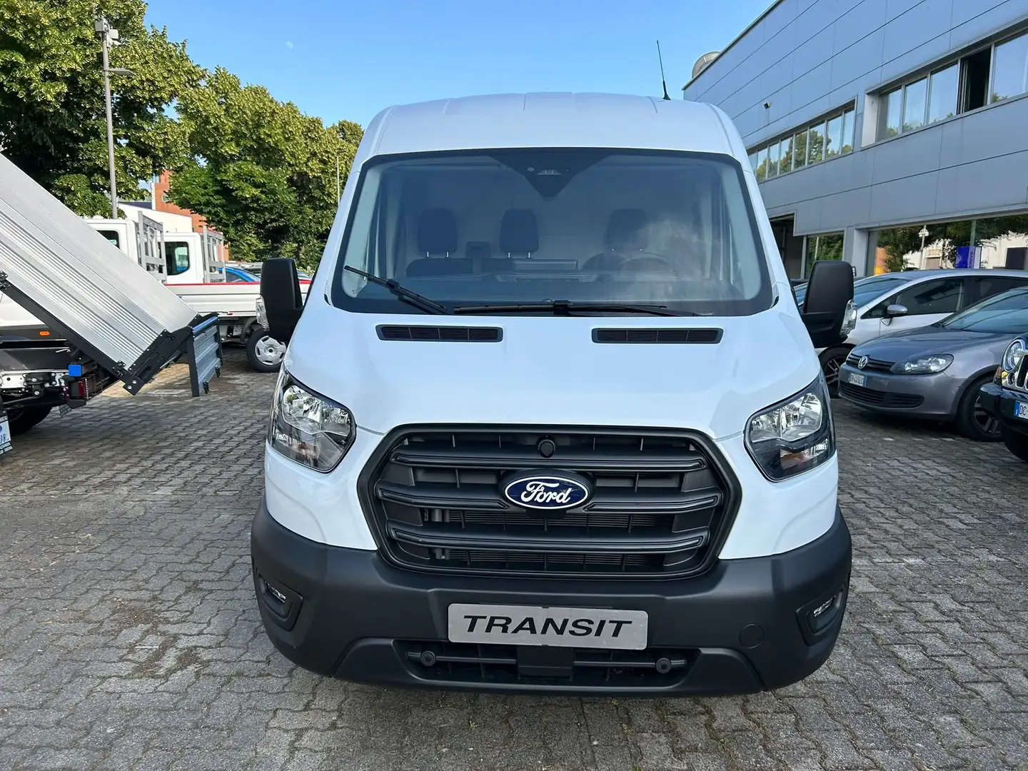Ford Transit 2.0 DIESEL 130cv FURGONE 3 POSTI PASSO LUNGO Bianco - 2