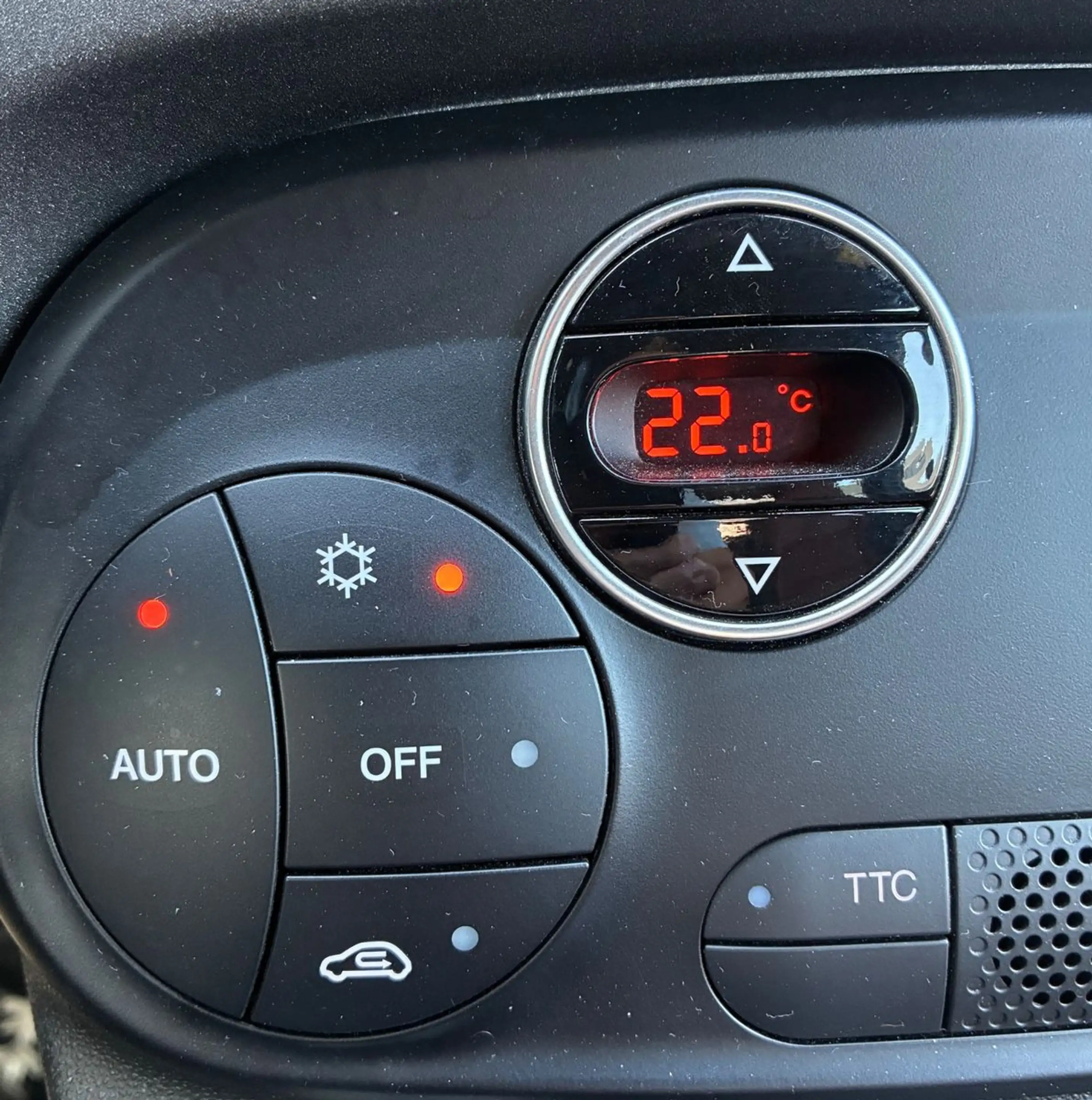 Abarth 595 Competizione 70 Jahre Cabrio Automatik — photo 15