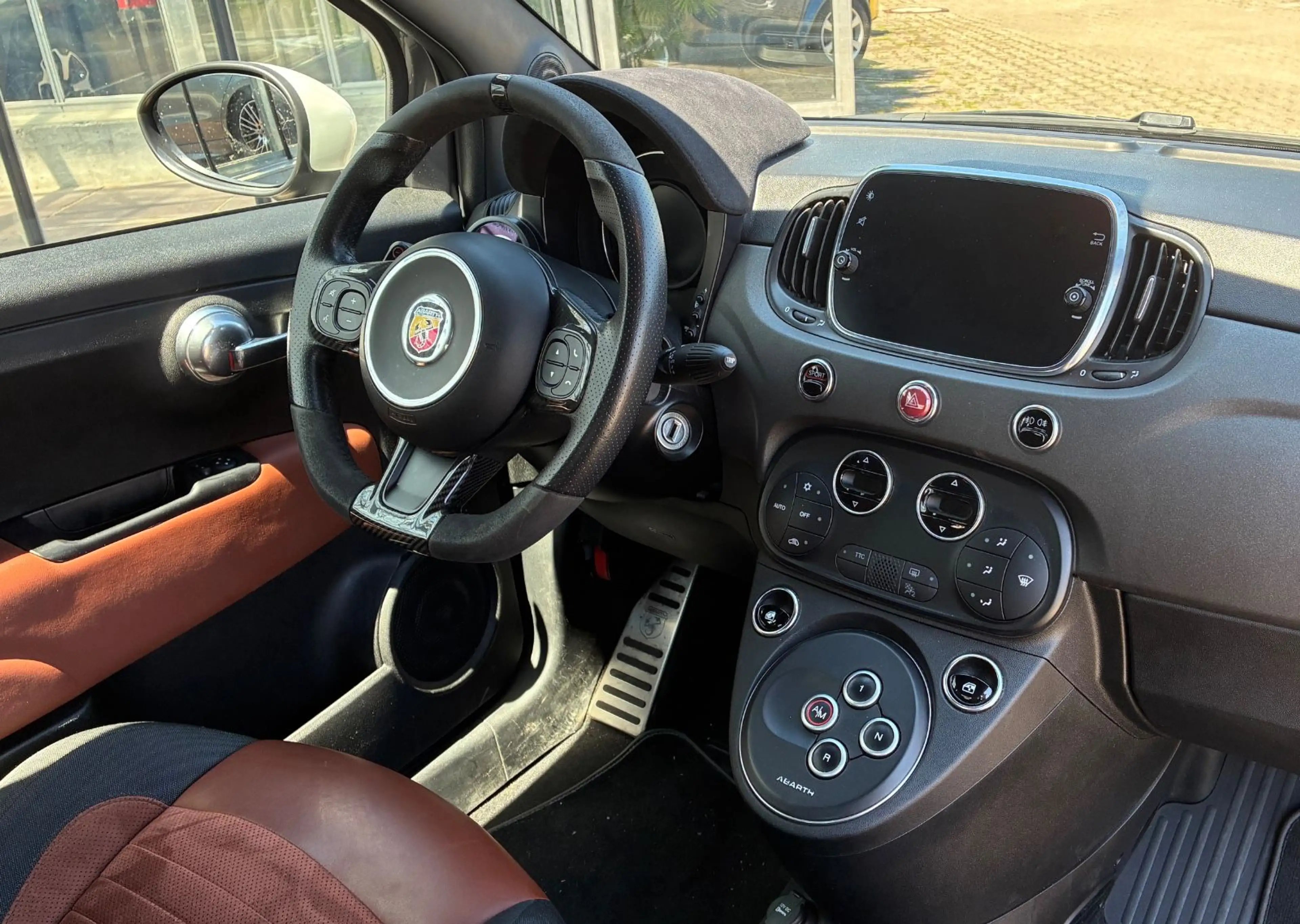 Abarth 595 Competizione 70 Jahre Cabrio Automatik — photo 9