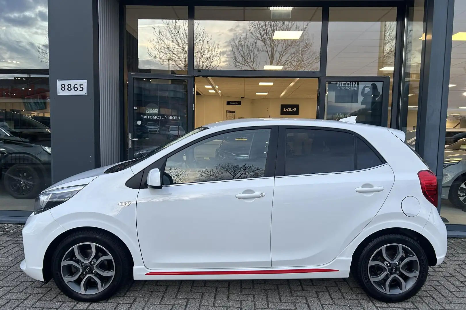 Kia Picanto 1.0 MPi GT-Line Edition | Navigatie | Climate Cont Wit - 2