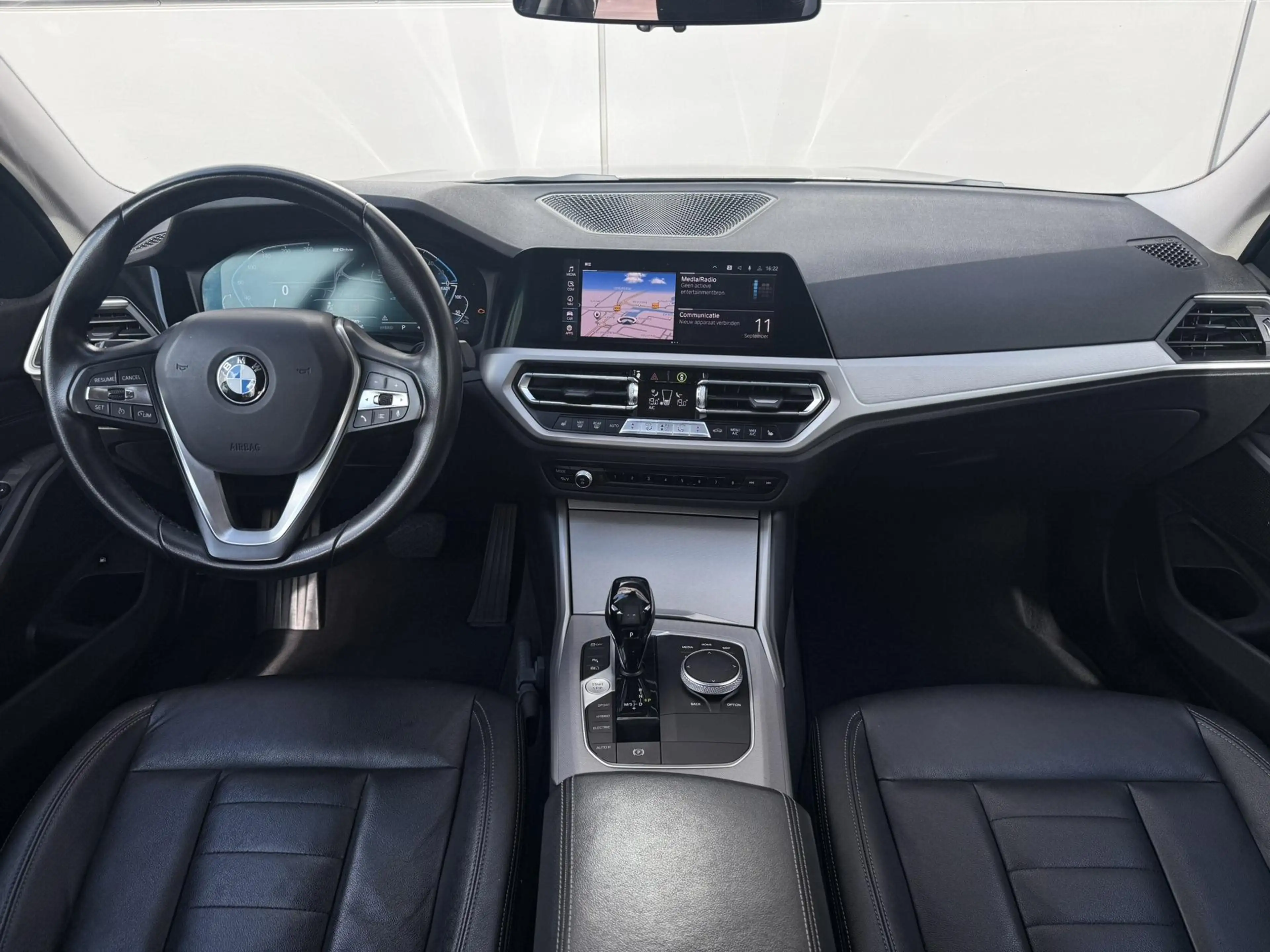 BMW 320 3-serie 320e Business Edition Plus | Leer | Laser — photo 3