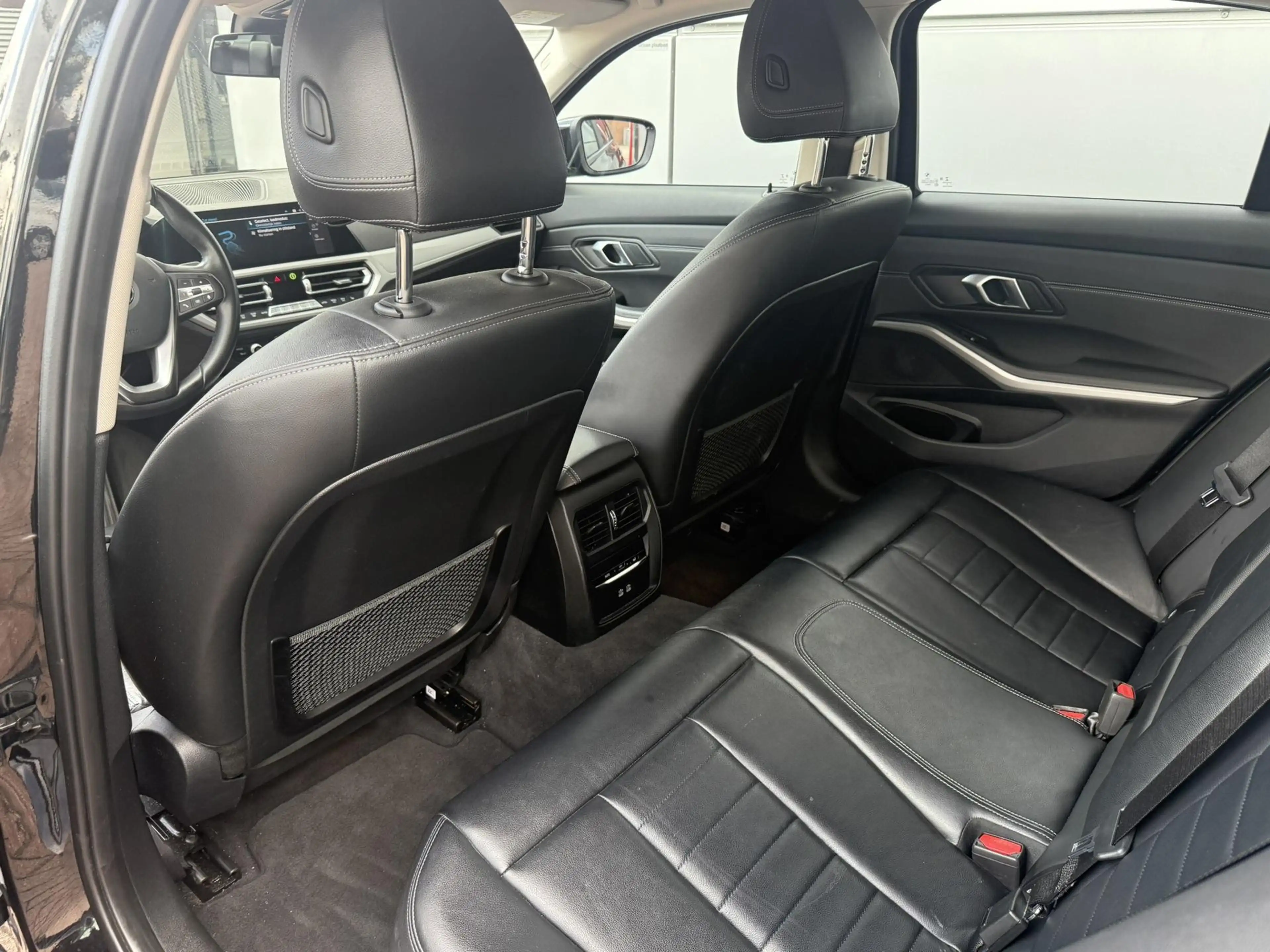 BMW 320 3-serie 320e Business Edition Plus | Leer | Laser — photo 12