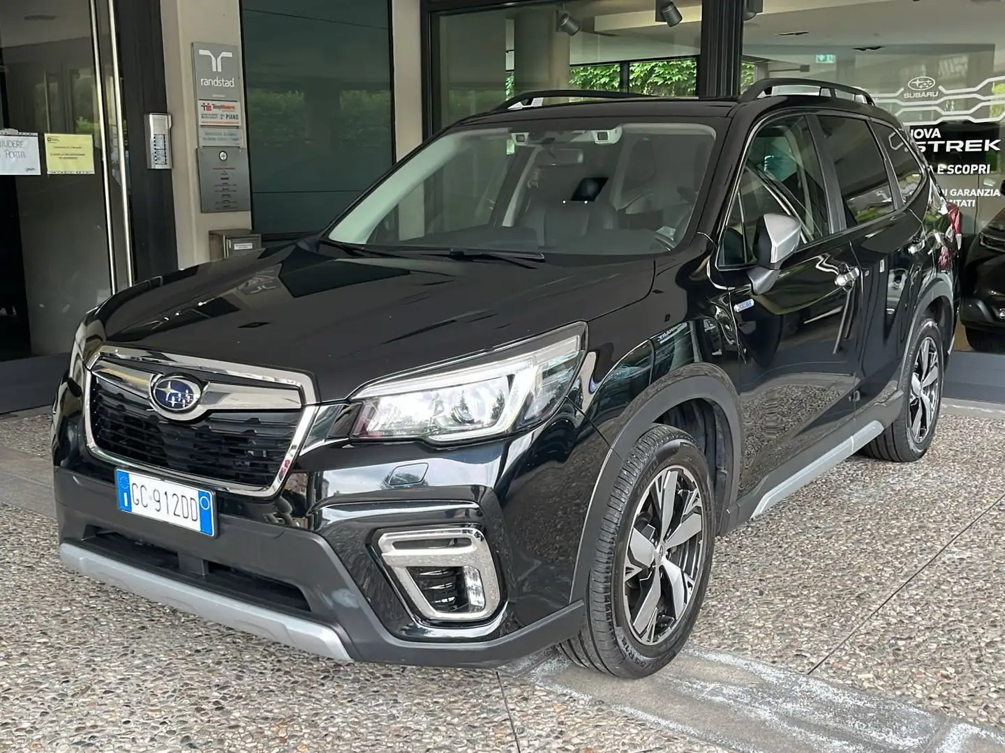 Subaru Forester Forester V 2020 2.0i e-boxer Premium lineartronic Noir - 1