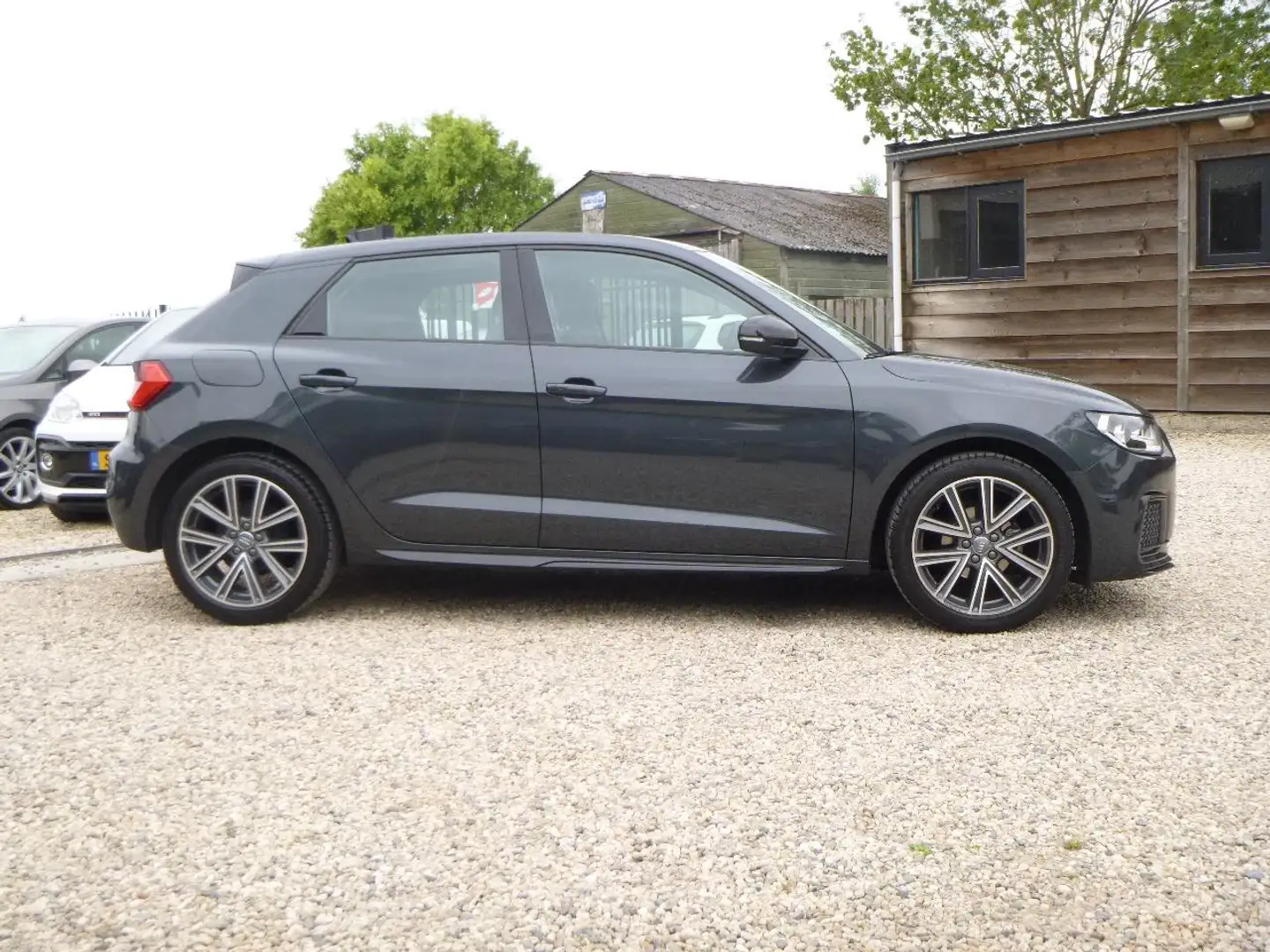 Audi A1 Sportback 25 TFSI epic Gris - 2