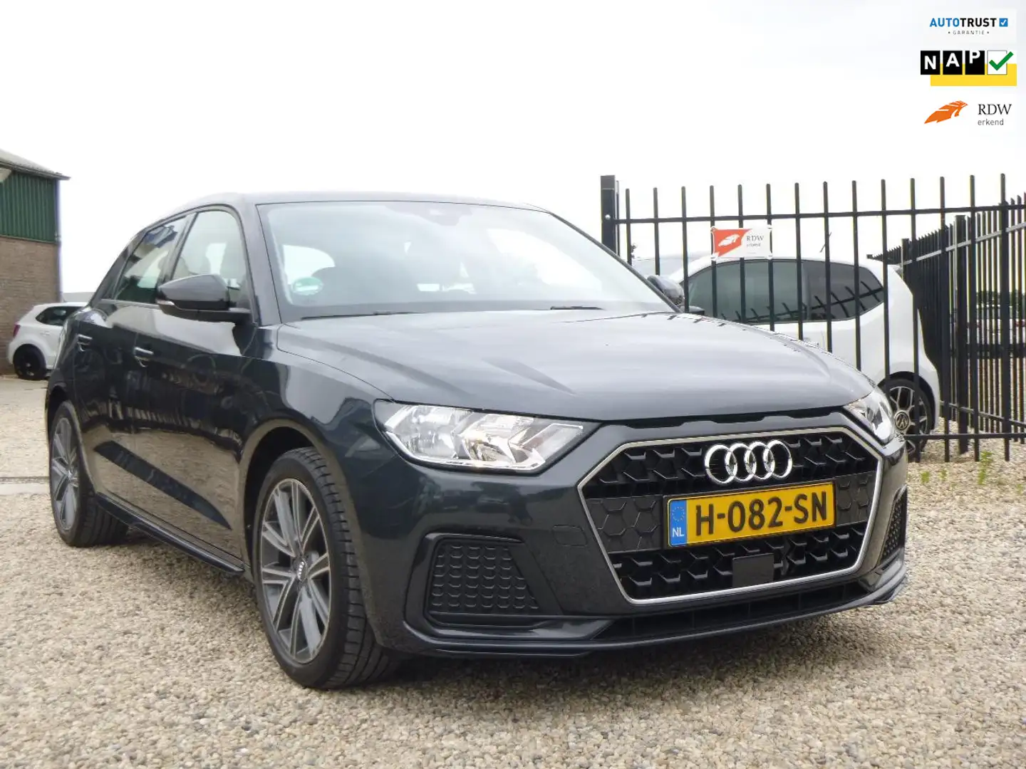 Audi A1 Sportback 25 TFSI epic Gris - 1