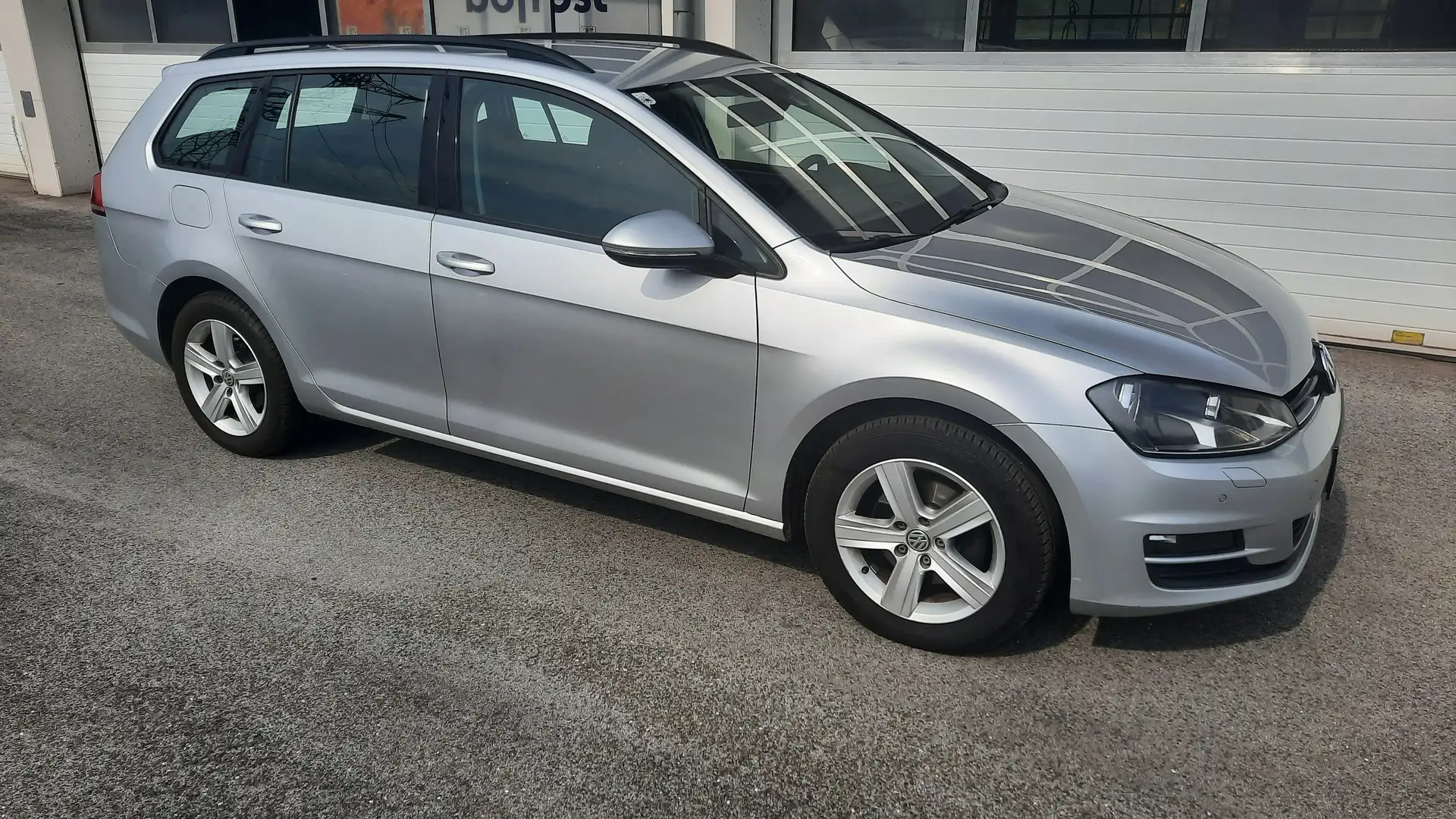 Volkswagen Golf Variant Golf Variant 1,6 TDI 4Motion Comfortline - 2