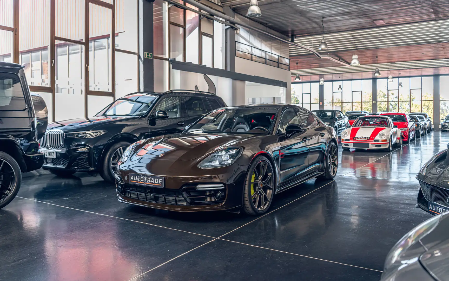 Porsche Panamera 4 e-Hybrid Marrón - 1