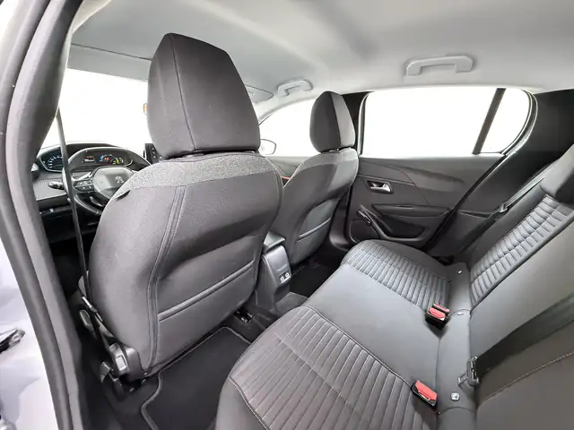 Peugeot E-208 view 10