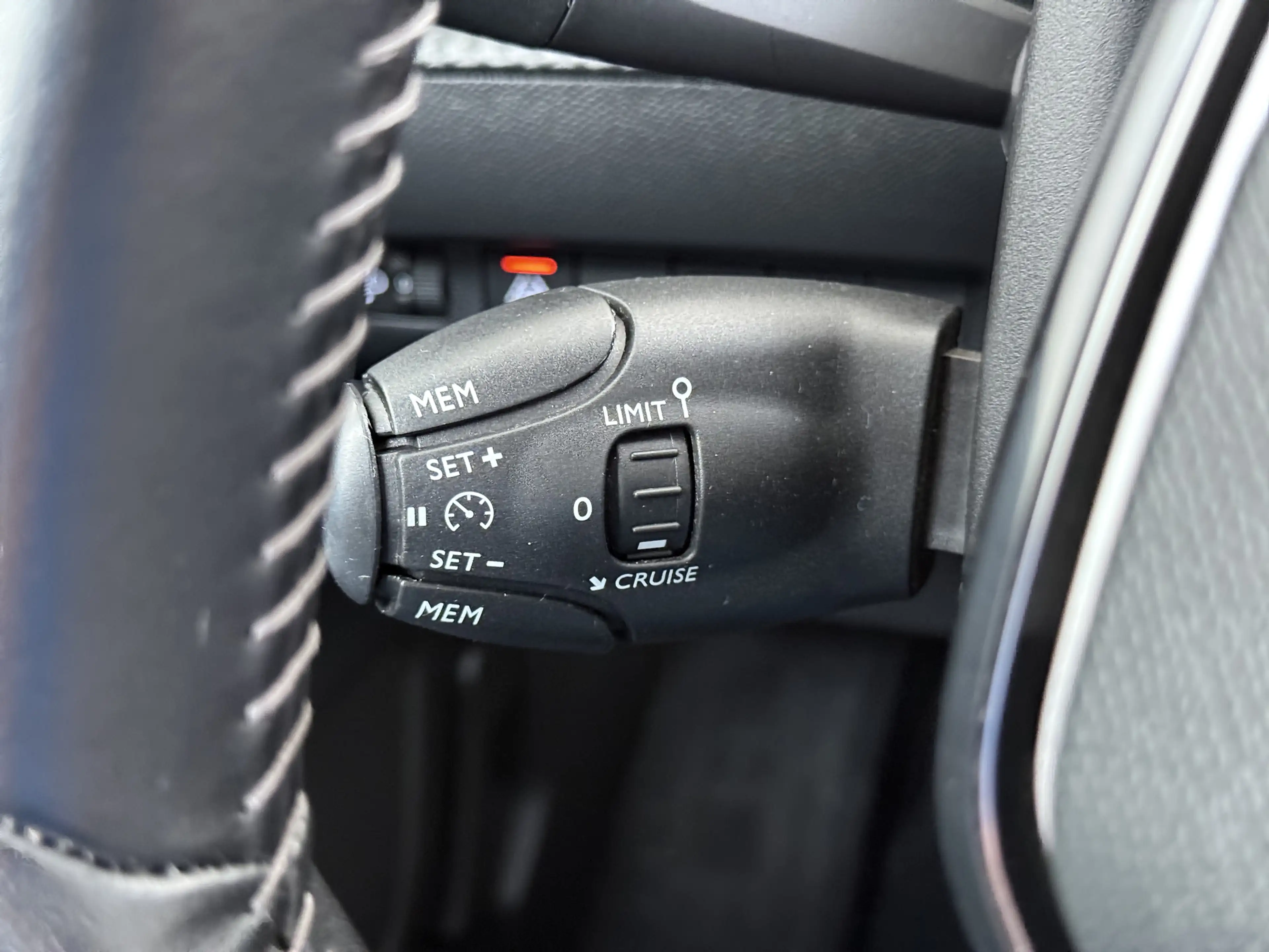 Peugeot e-208 EV 5Drs Automaat Apple Carplay Android Auto Navi* — photo 24