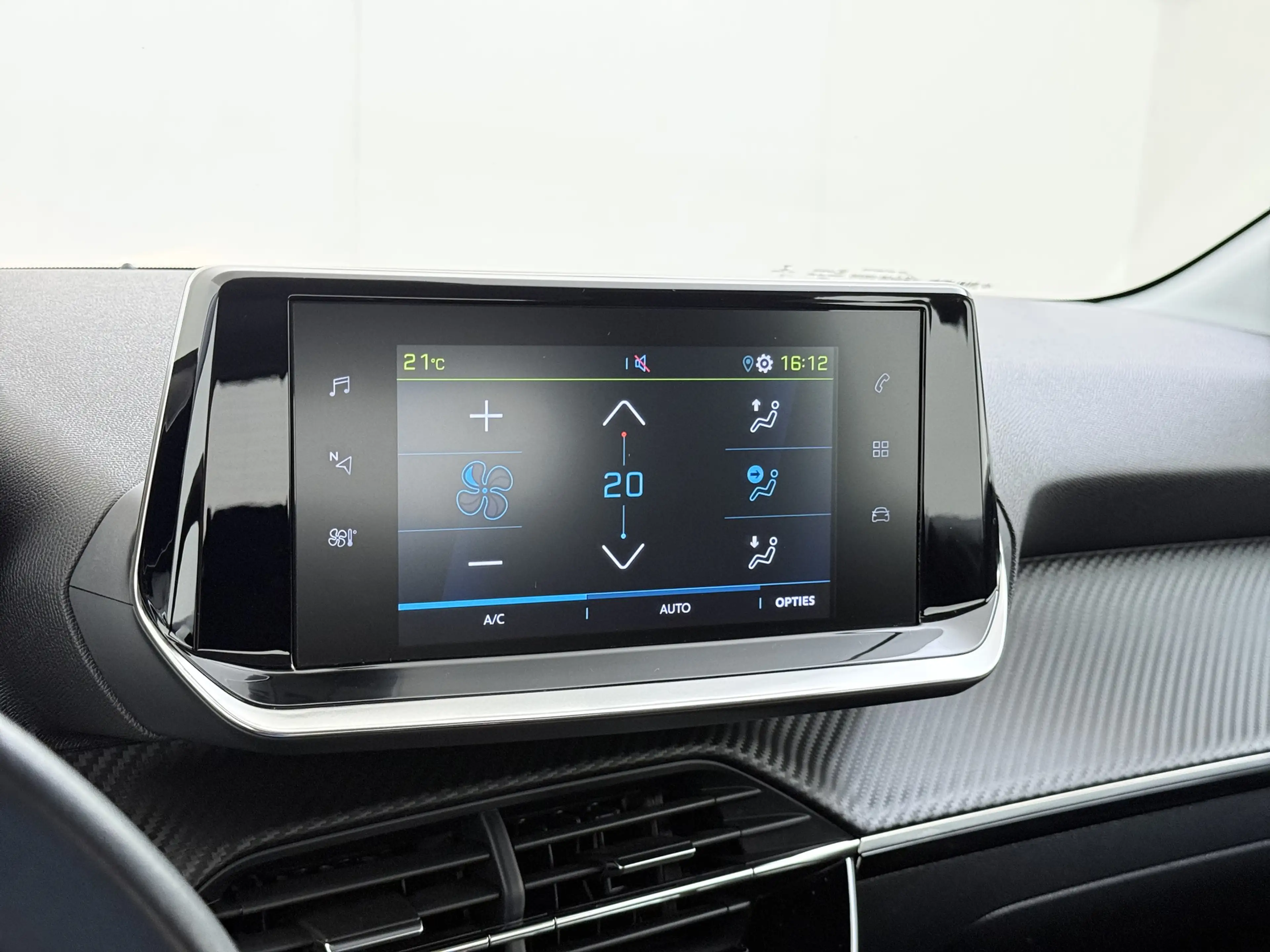 Peugeot e-208 EV 5Drs Automaat Apple Carplay Android Auto Navi* — photo 12