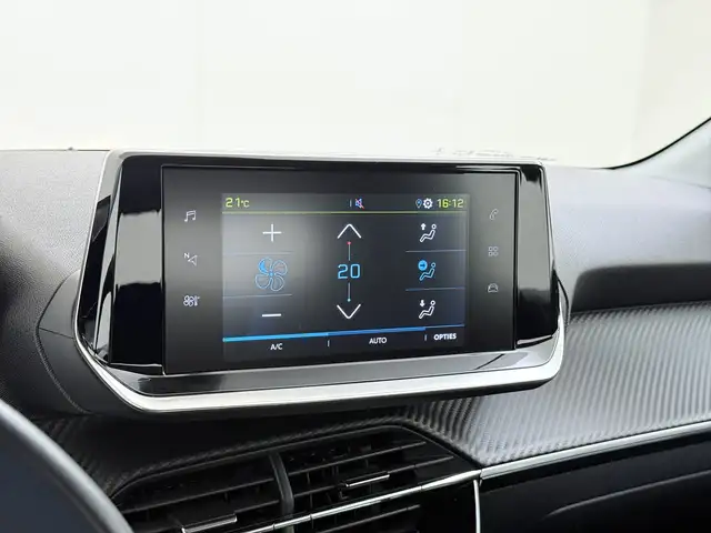 Peugeot E-208 view 12