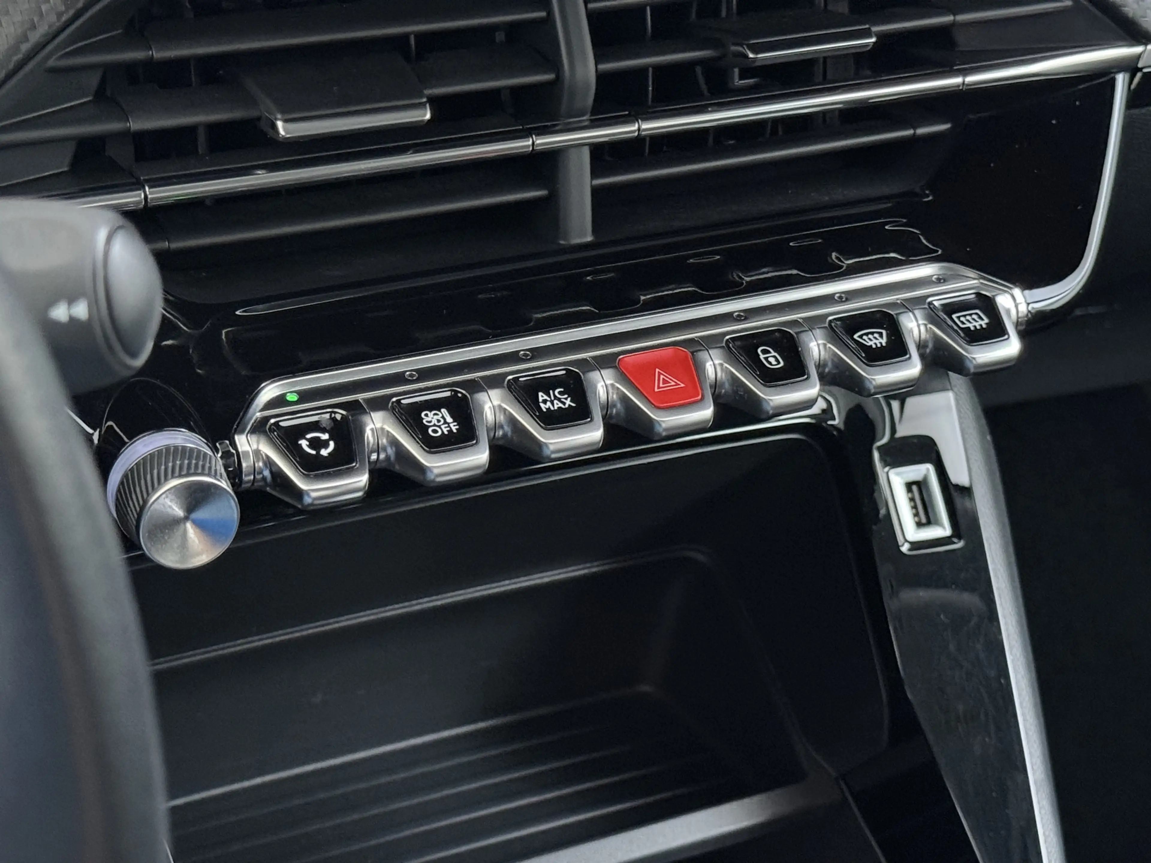 Peugeot e-208 EV 5Drs Automaat Apple Carplay Android Auto Navi* — photo 14