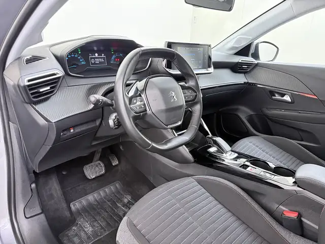Peugeot E-208 view 8