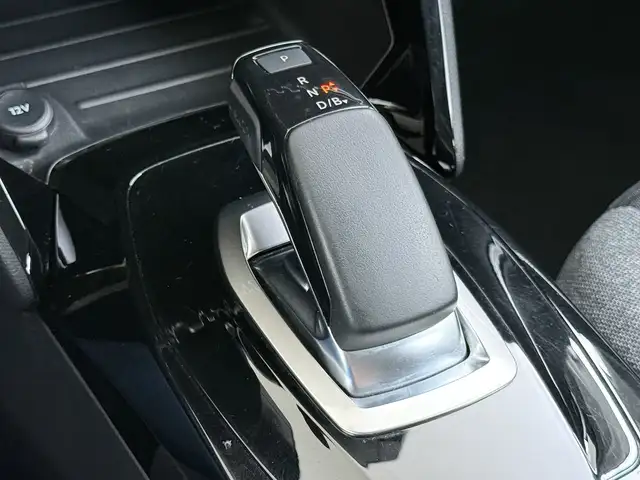 Peugeot E-208 view 29