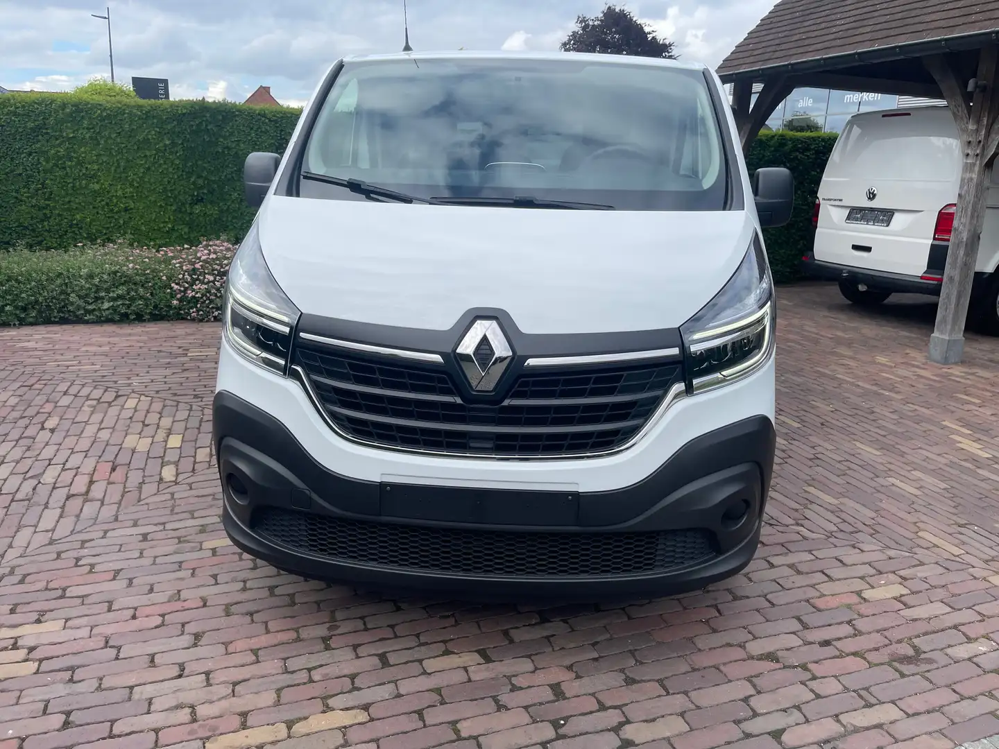Renault Trafic Airco-bluet-cruiseC-gps-3zit-pdc-13.182 Euroex btw Wit - 2