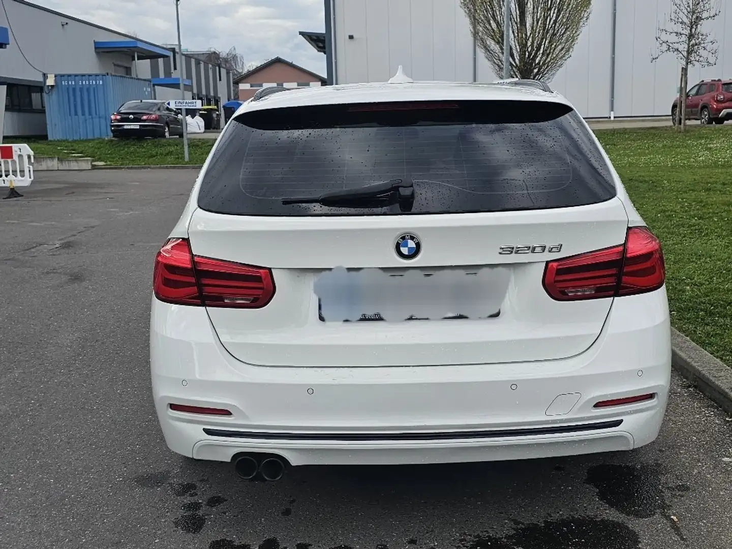 BMW 320 320d Touring Aut. Weiß - 2