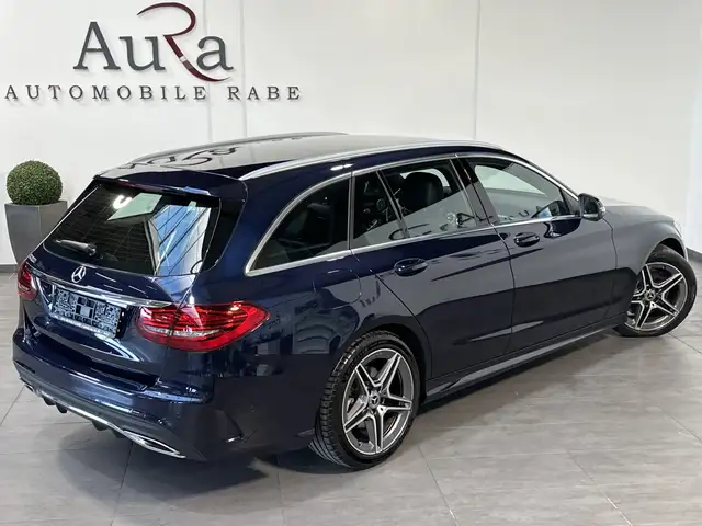 Mercedes-Benz C-Class view 5