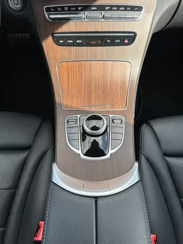 Mercedes-Benz C-Class view 13