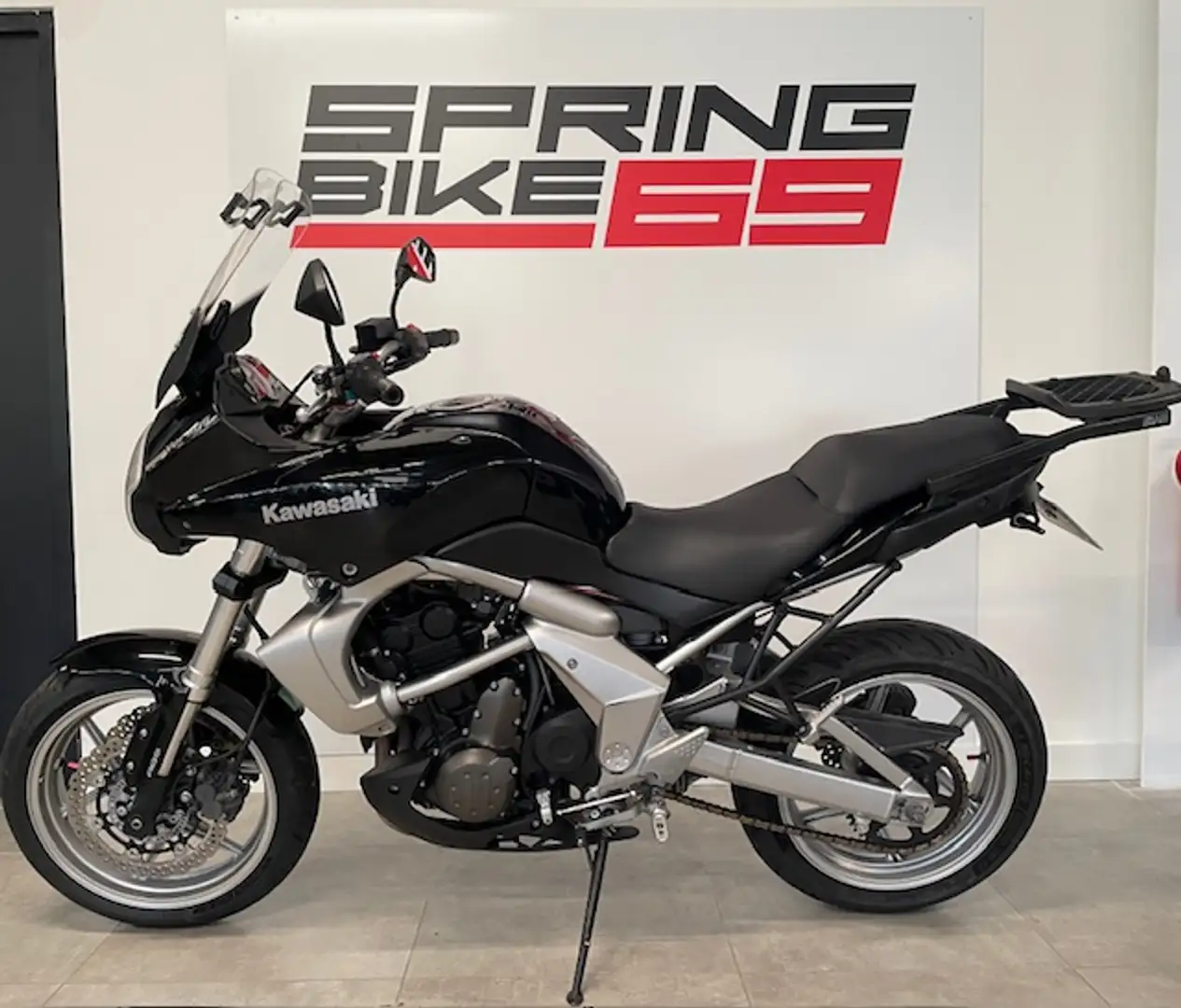 Kawasaki Versys 650 Negro - 1