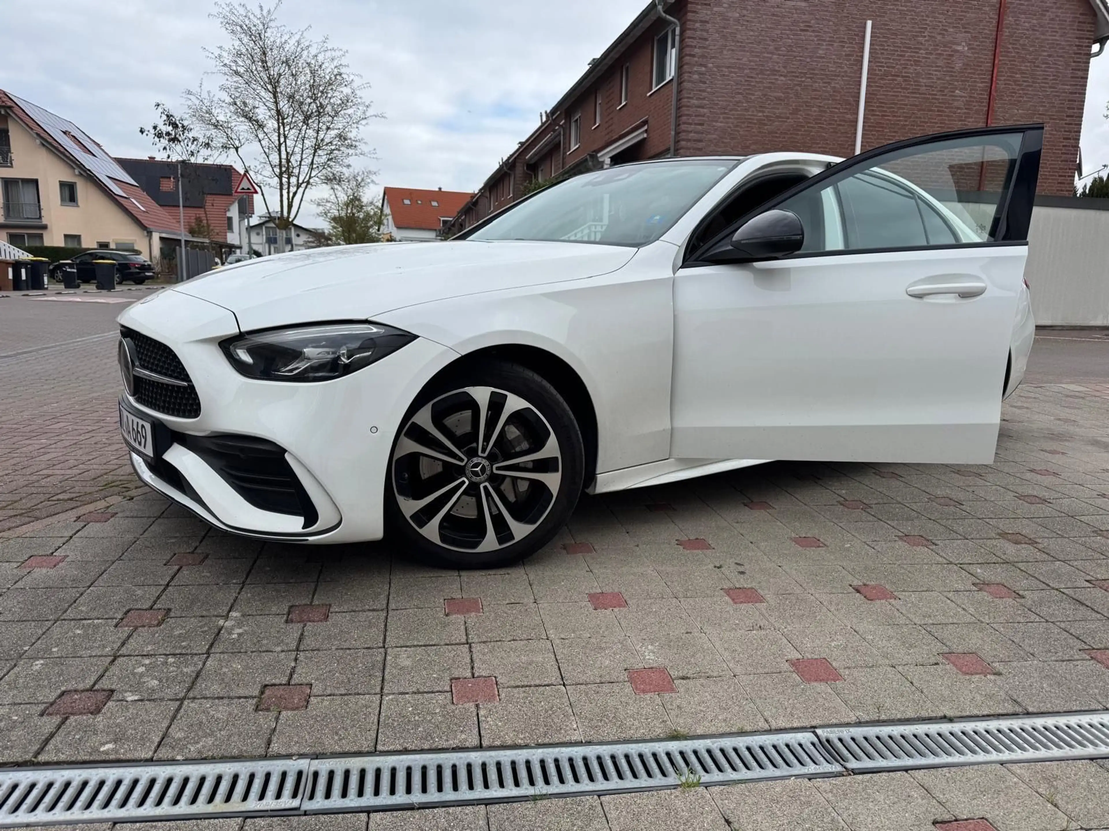 Mercedes-Benz C 220 d Limousine~AMG-Line~Night-Paket,Panorama — photo 5