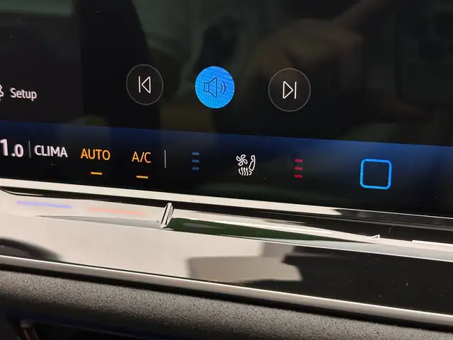 Volkswagen Passat view 12