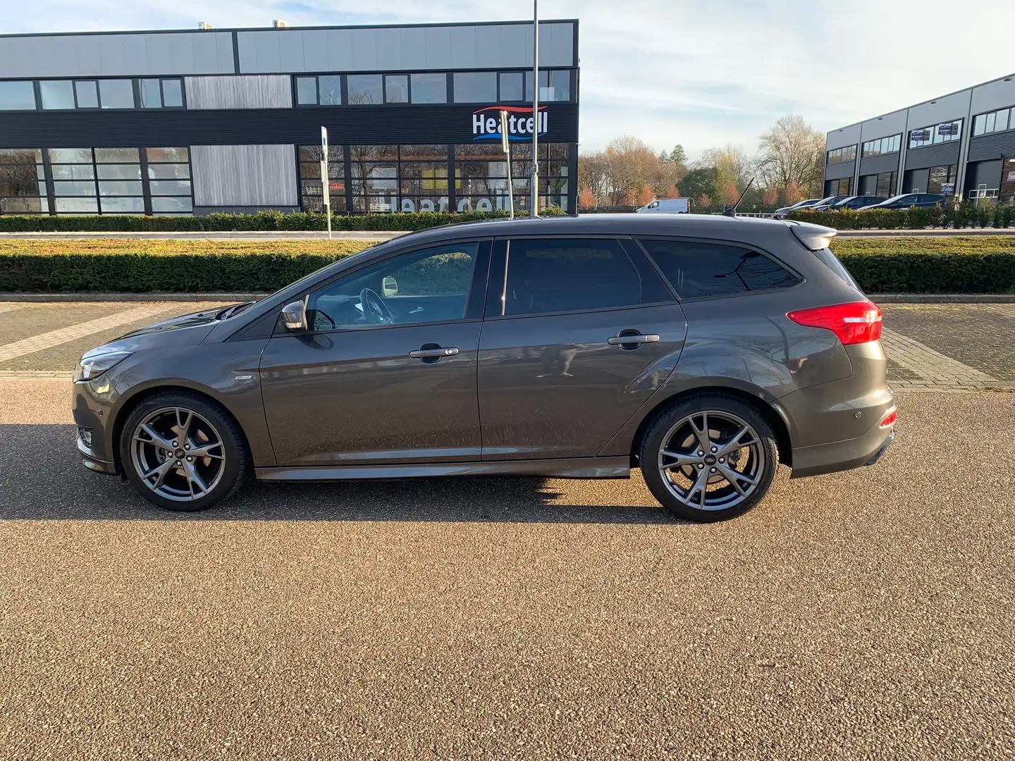 Ford Focus Focus 1.0 Grijs - 2
