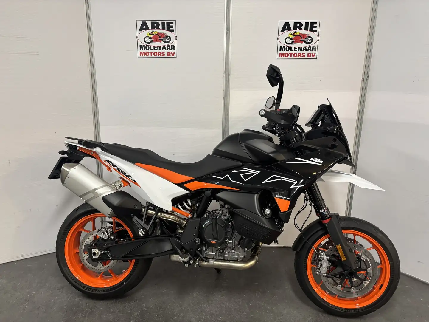 KTM 890 SMT Oranje - 1