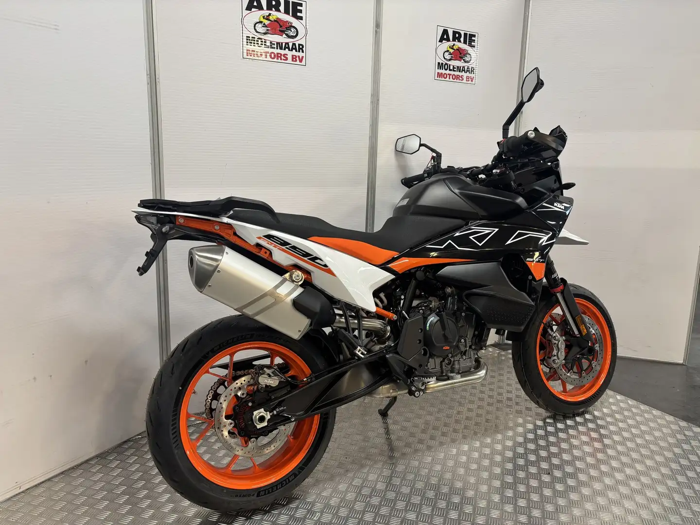 KTM 890 SMT Oranje - 2