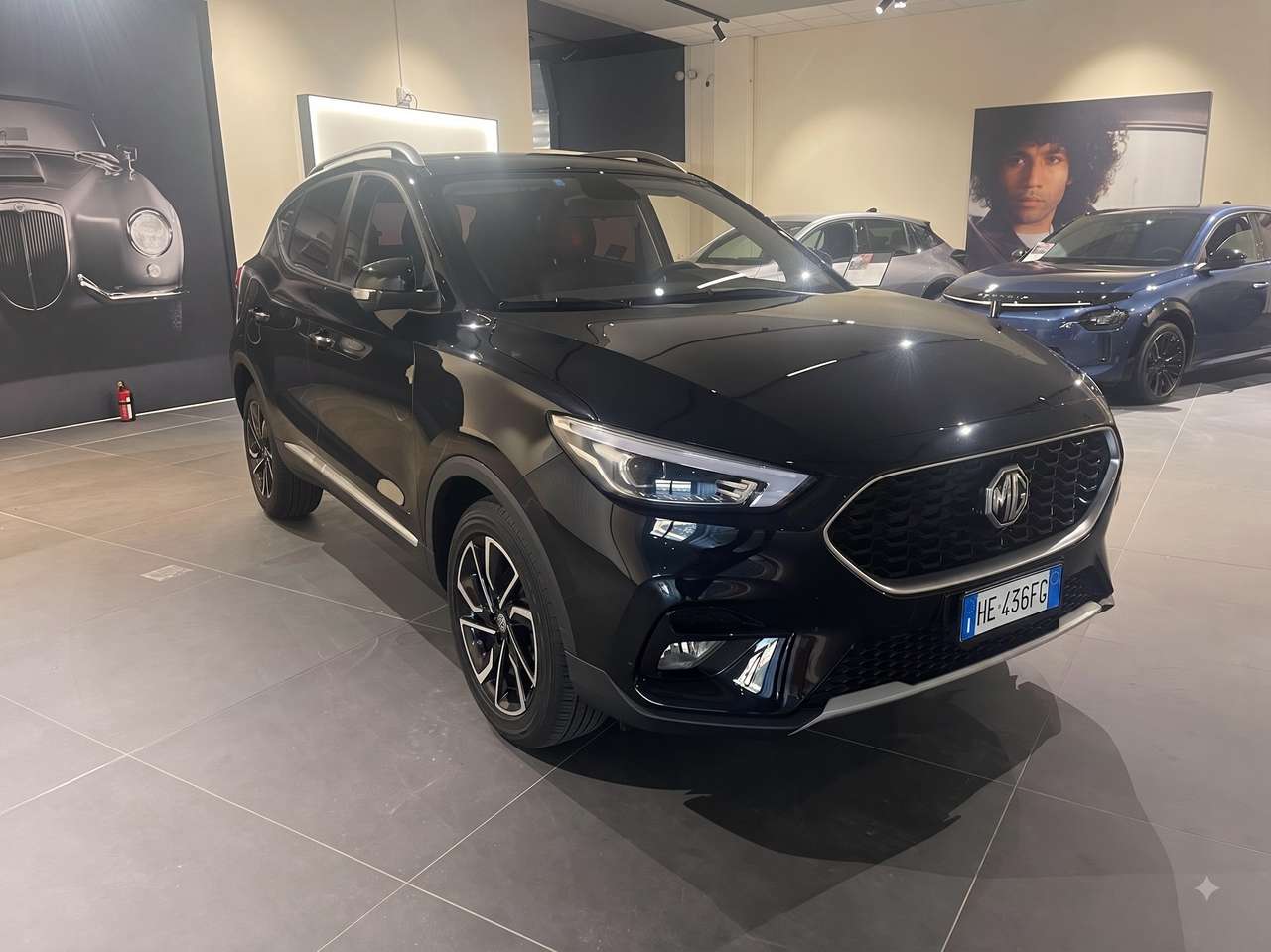 MG ZS CLASSIC 1.5L 5MT LUXURY BLACK