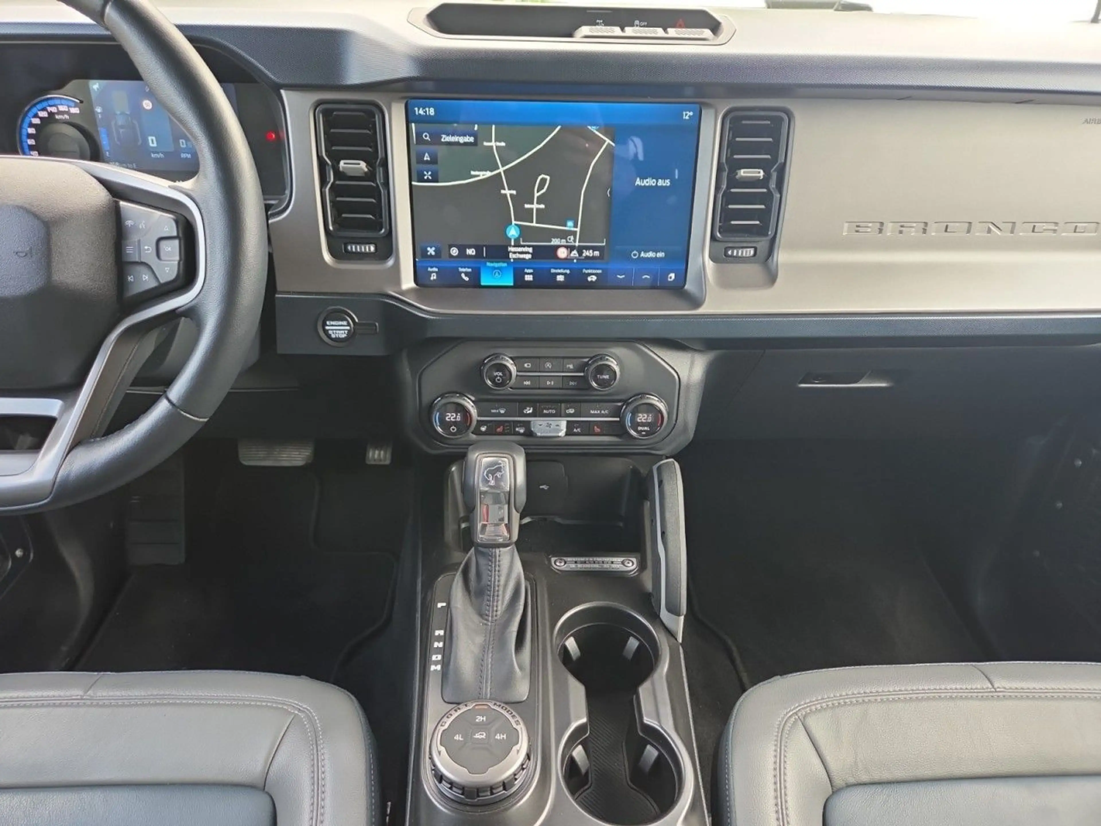 Ford Bronco Badlands Optik mit Anhängekupplung Klima Navi — photo 16