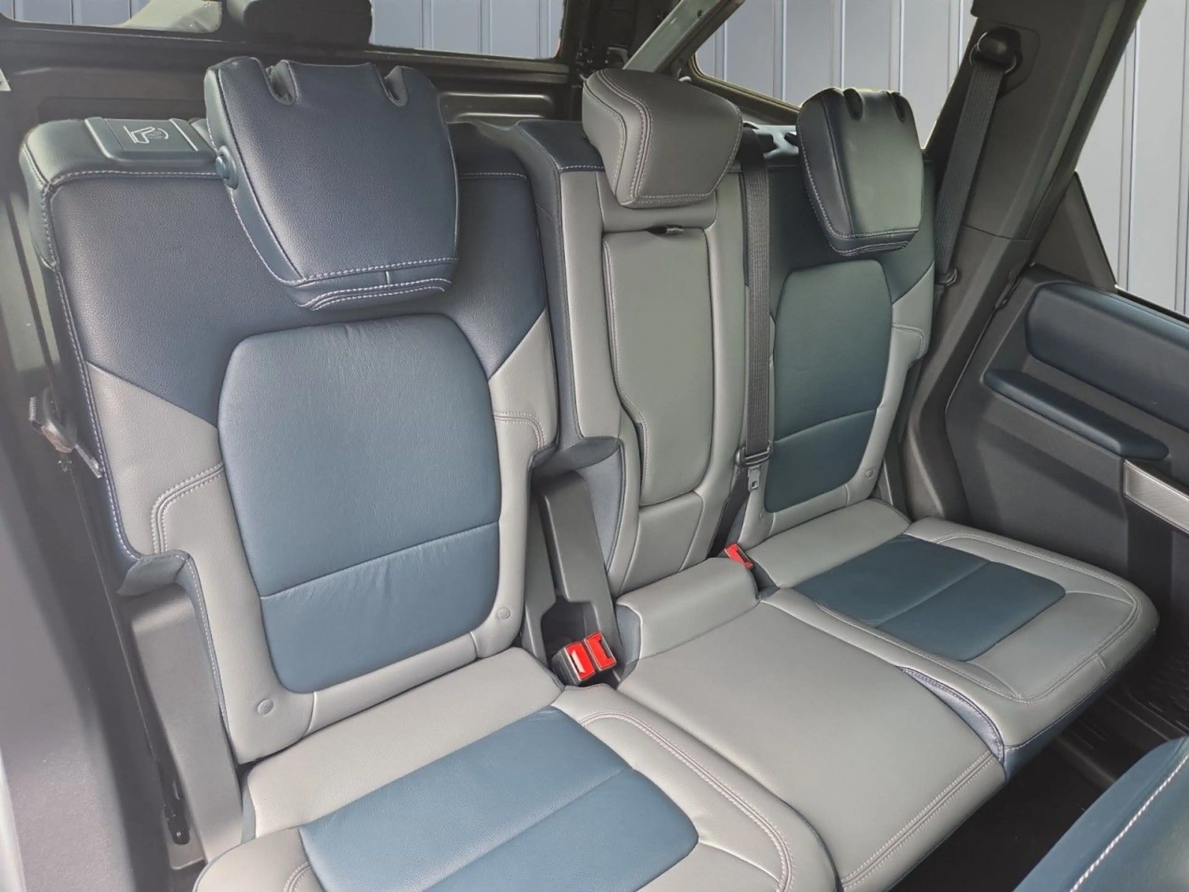 Ford Bronco Badlands Optik mit Anhängekupplung Klima Navi — photo 14