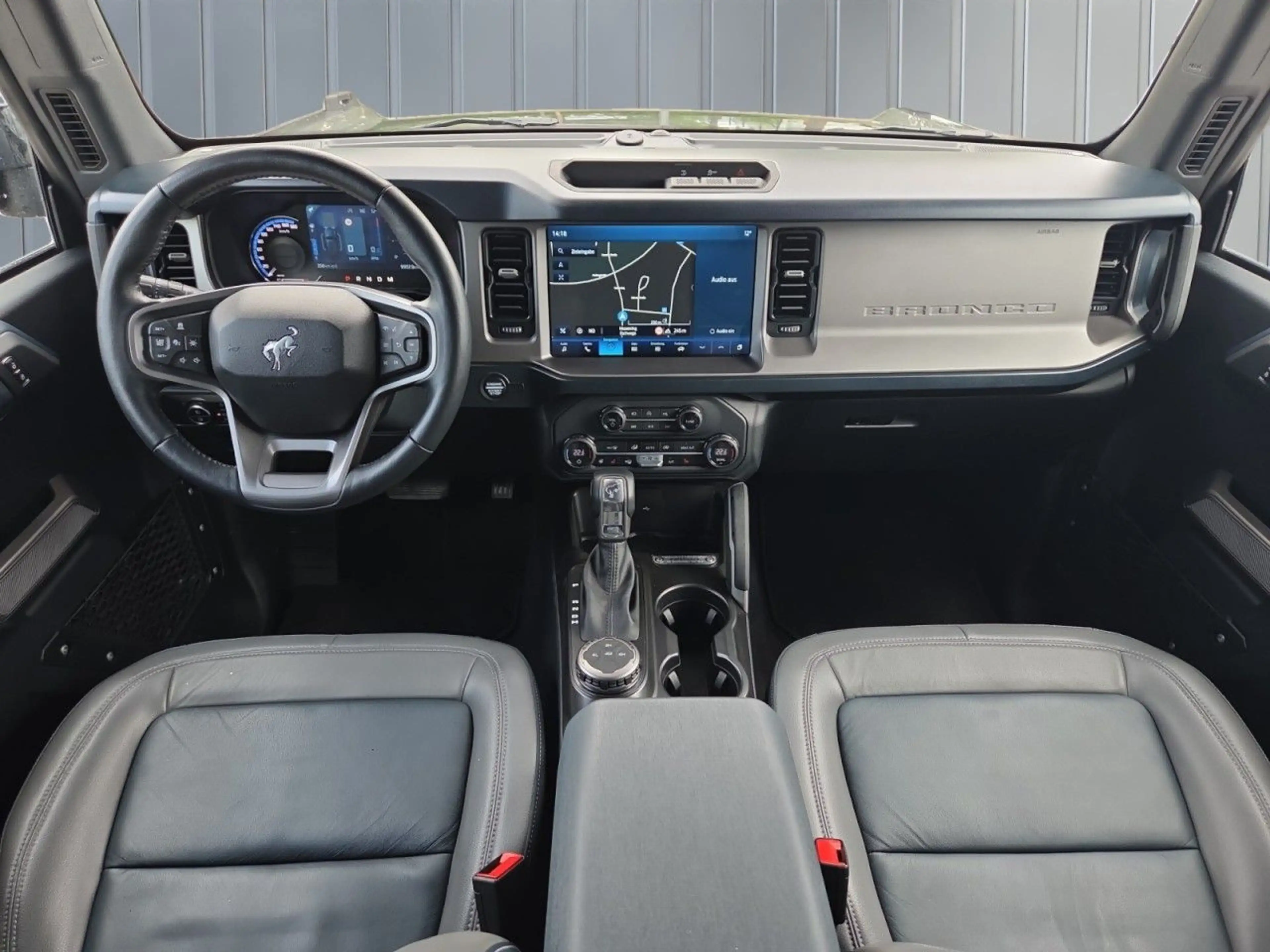Ford Bronco Badlands Optik mit Anhängekupplung Klima Navi — photo 15