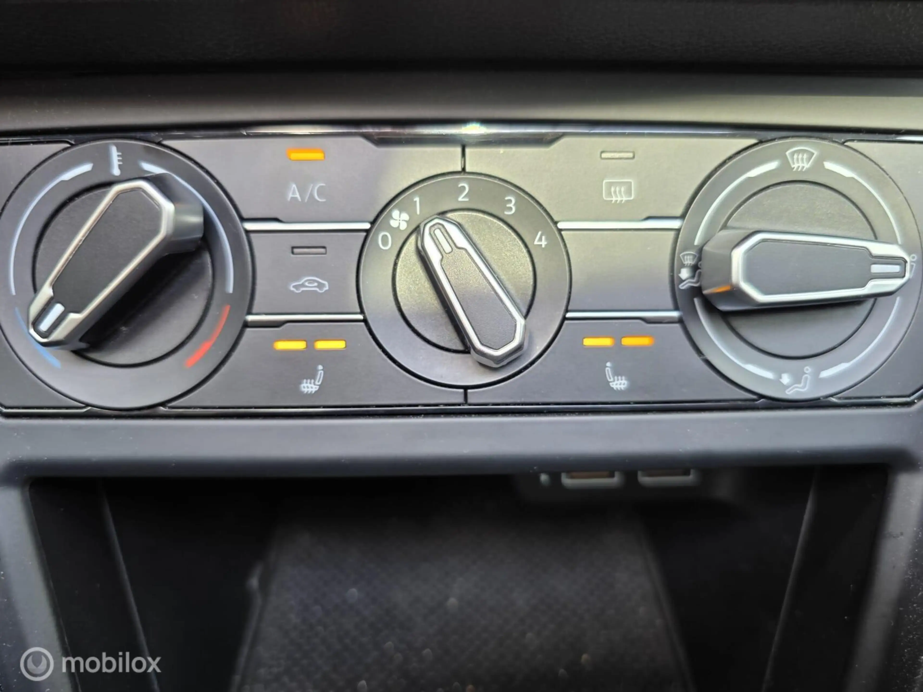 Volkswagen Polo 1.0 TSI Highline Business R-Line Pano.Led.Dealer O — photo 11