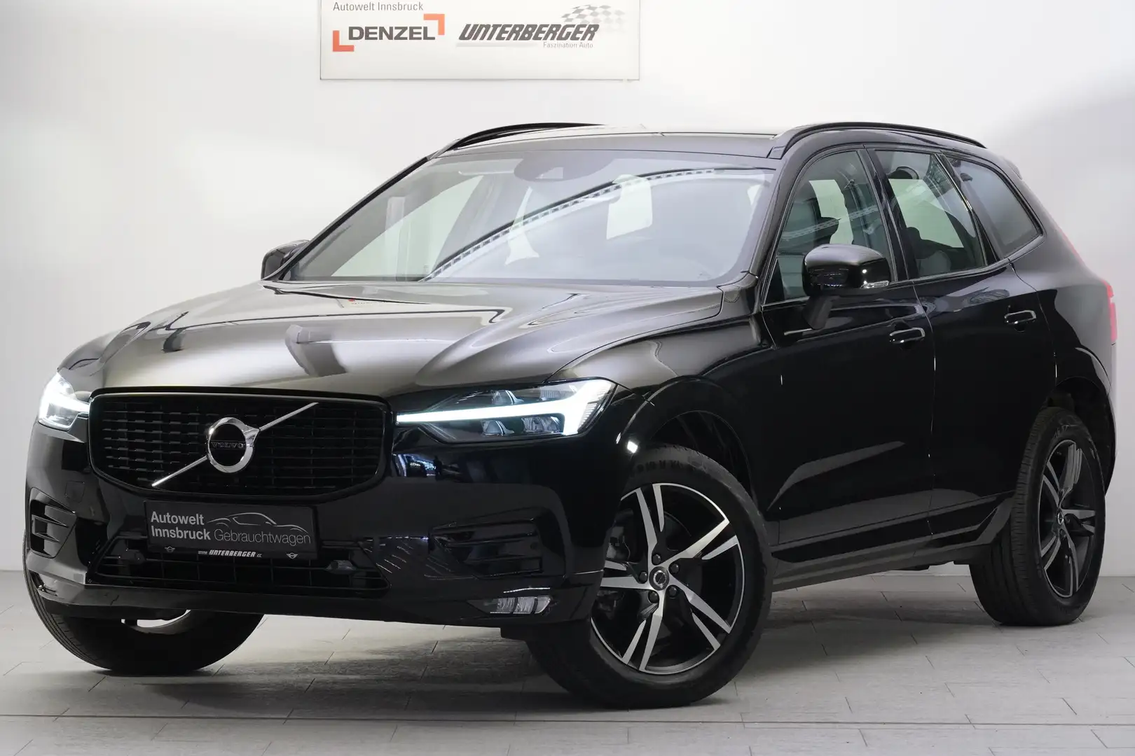 Volvo XC60 B4 R Design AWD Geartronic Nero - 1