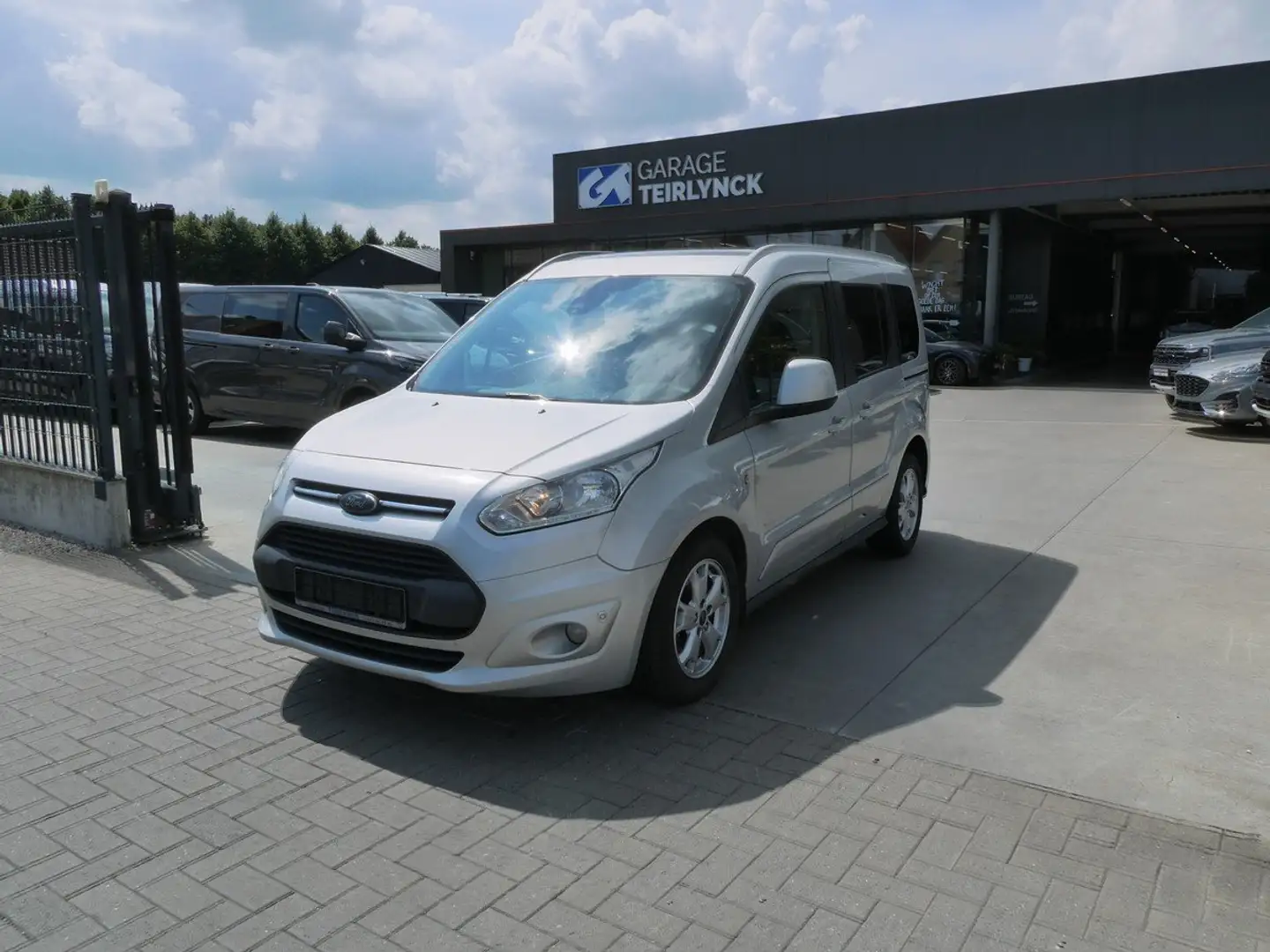 Ford Tourneo Connect Limited 1.5 TDCi 100pk Trekhaak Pano '16 (04765) Argent - 1