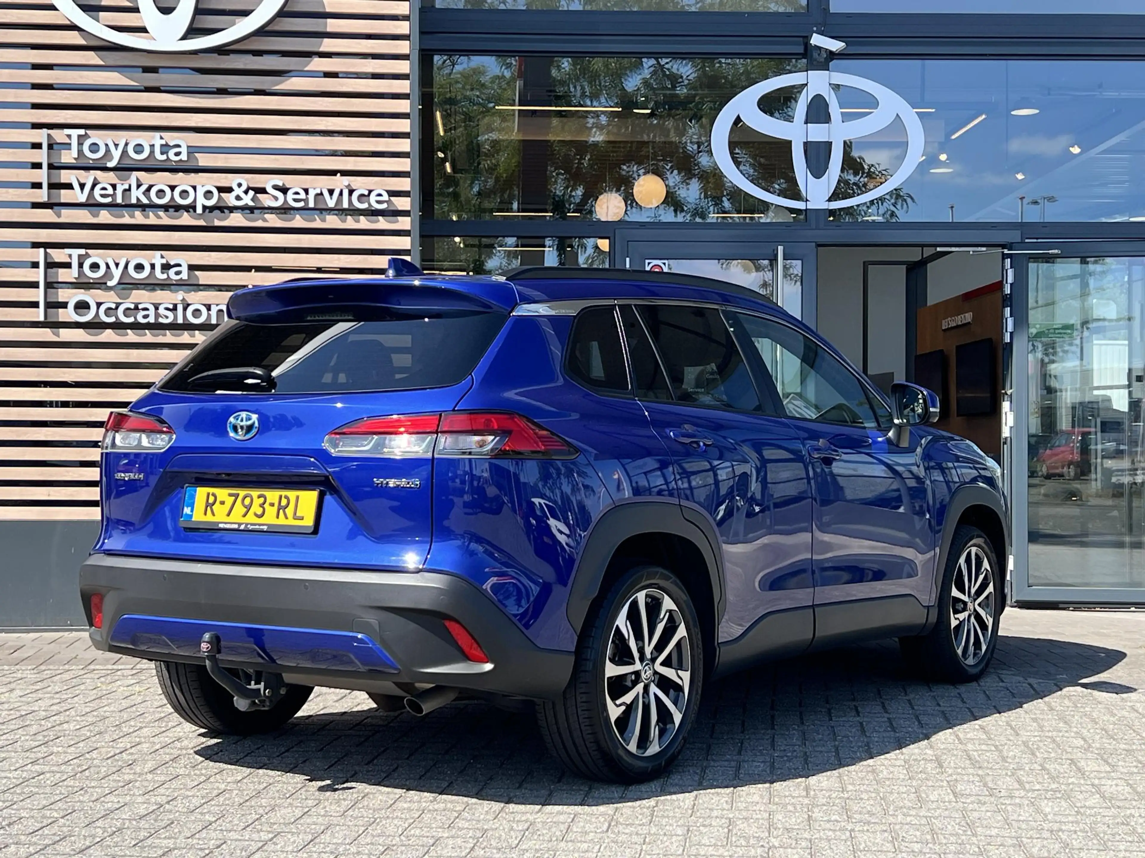 Toyota Corolla Cross 2.0 High Power Hybrid First Edition | Rijklaar | D — photo 5