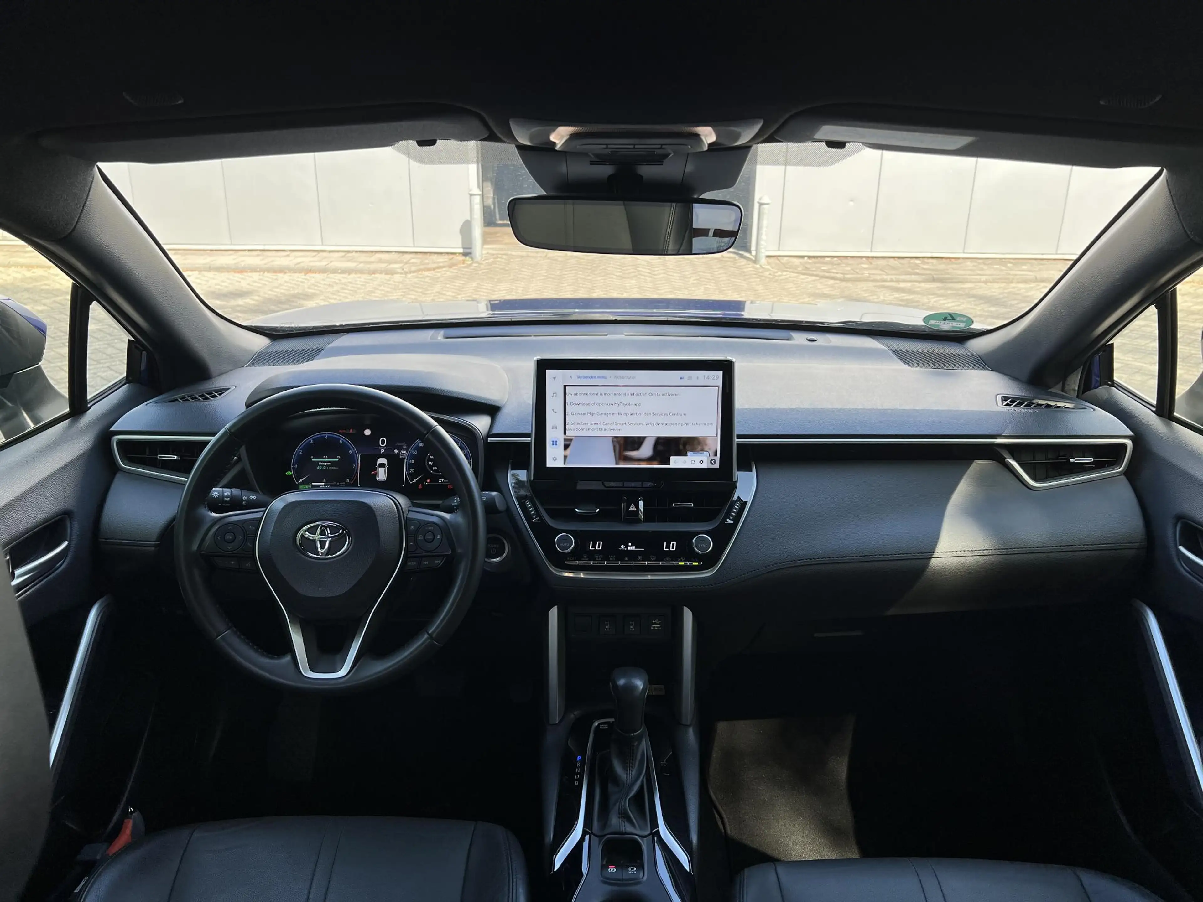 Toyota Corolla Cross 2.0 High Power Hybrid First Edition | Rijklaar | D — photo 12