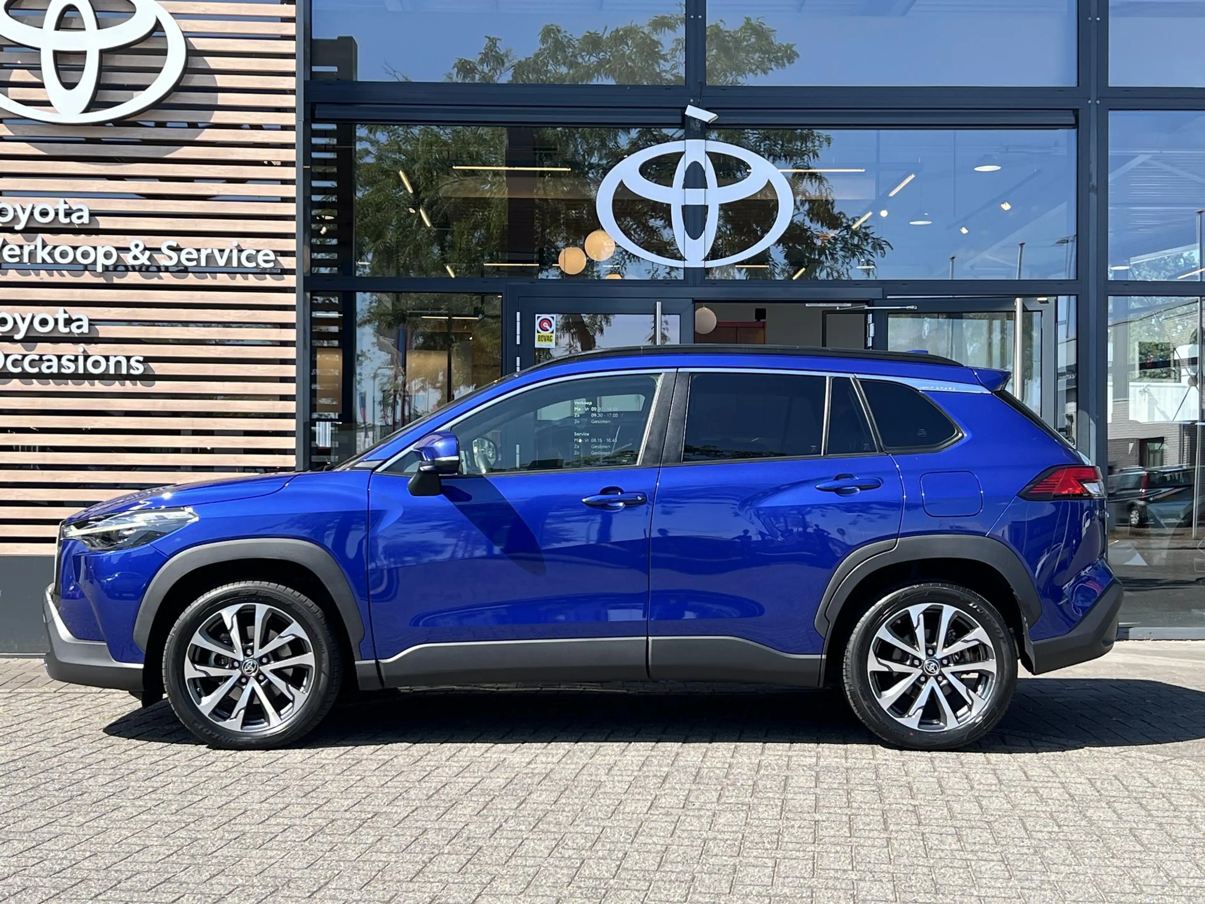 Toyota Corolla Cross 2.0 High Power Hybrid First Edition | Rijklaar | D — photo 2