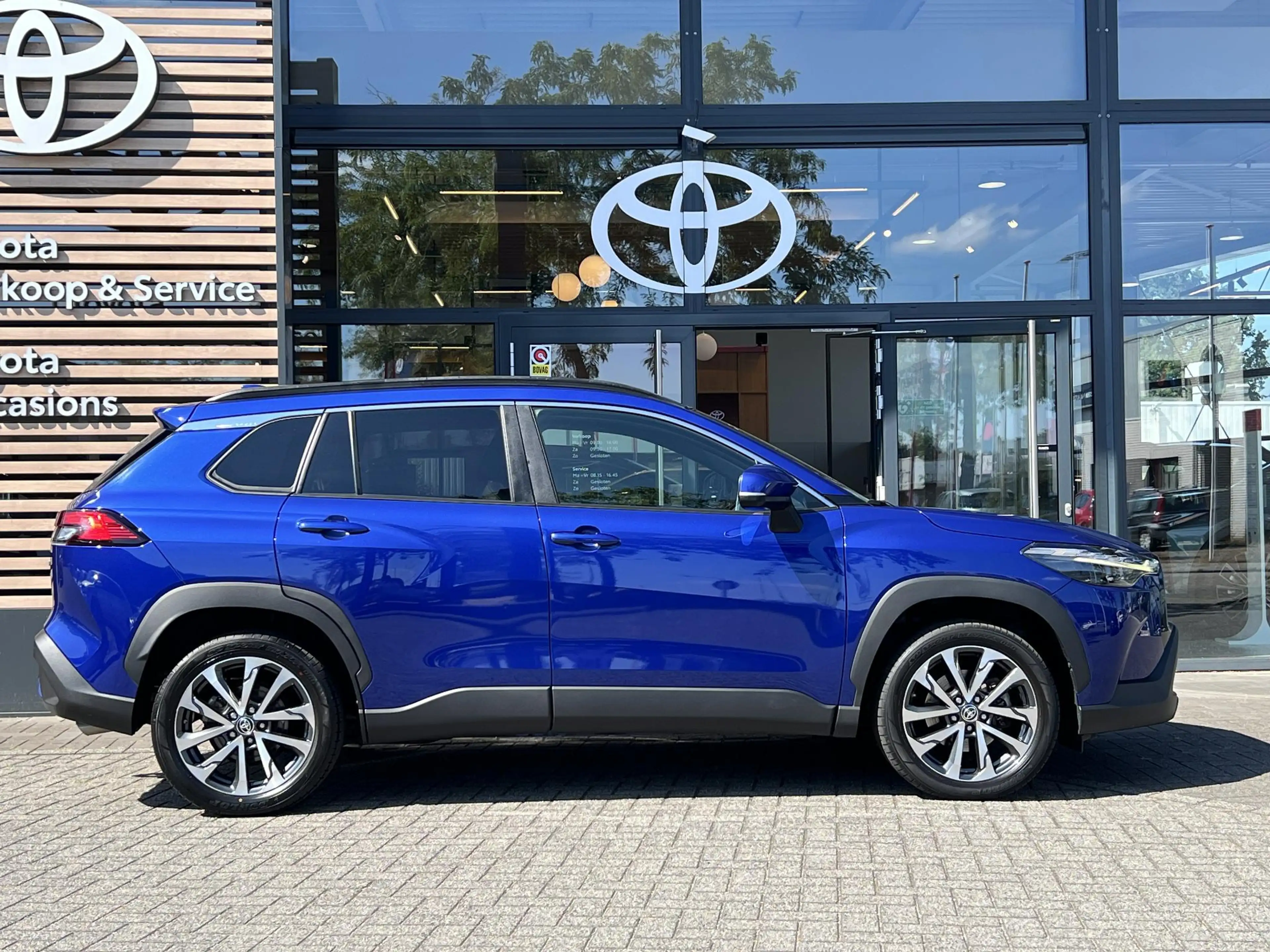 Toyota Corolla Cross 2.0 High Power Hybrid First Edition | Rijklaar | D — photo 6