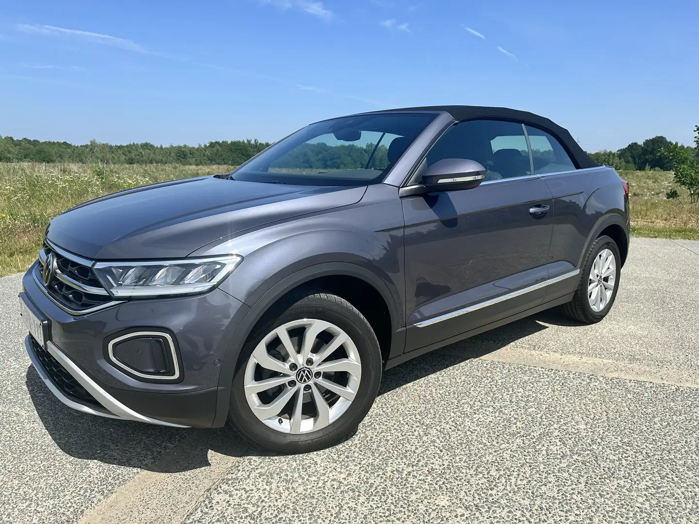 Volkswagen T-Roc Cabriolet 1.5 TSI DSG Style ACC/AppleCrply/NAV Grijs - 2