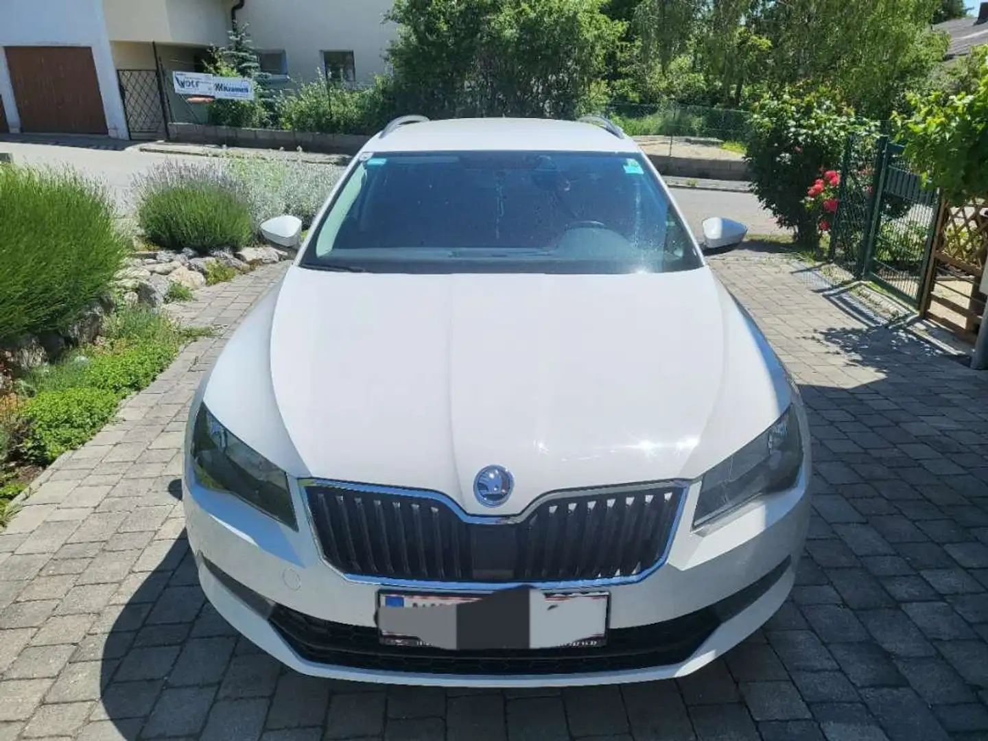 Skoda Superb Superb Kombi 1,6 TDI Active Active Weiß - 2