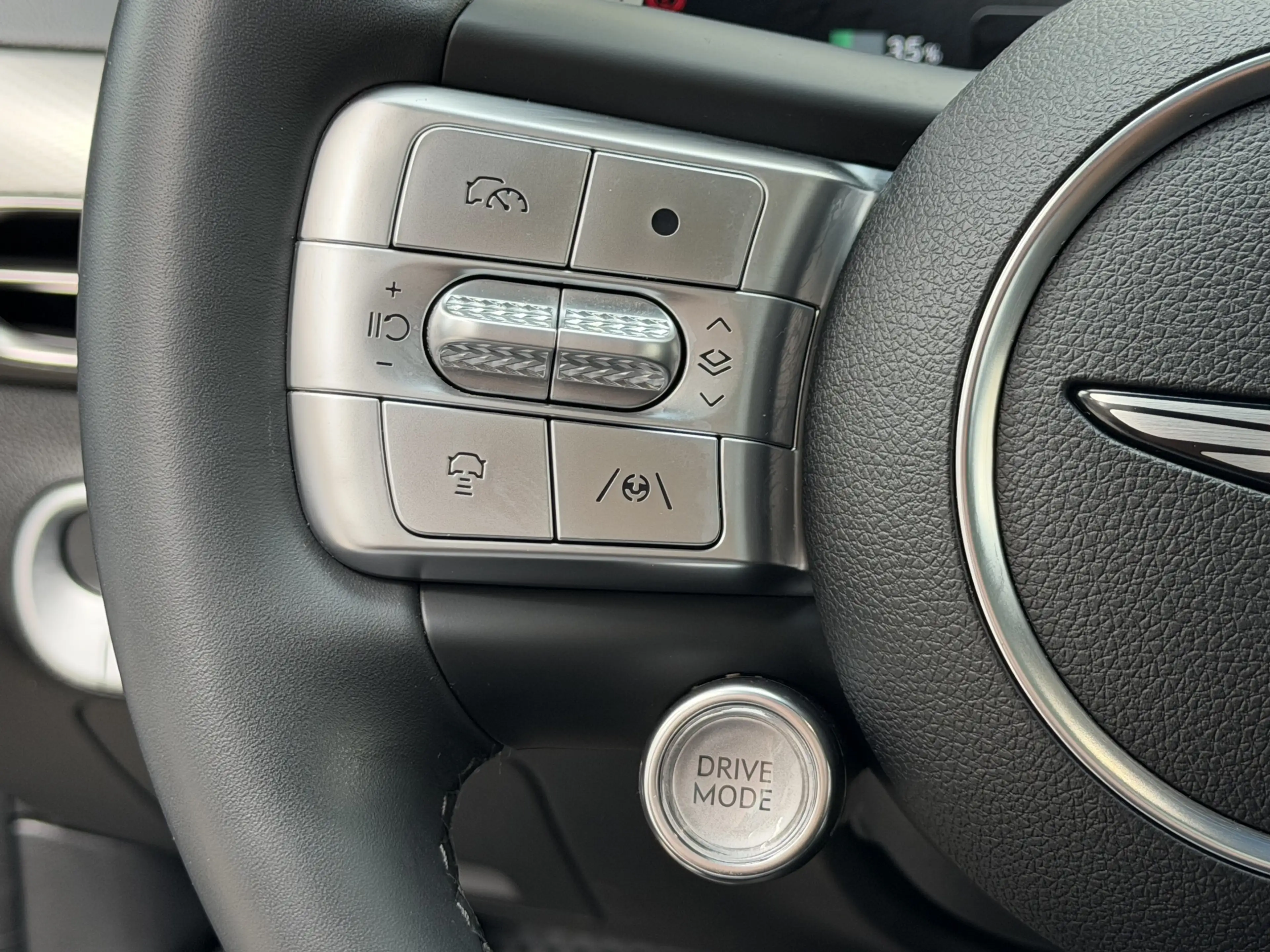 Genesis GV60 Elektro   Garantie   PANO   MEMORY   SCC — photo 9