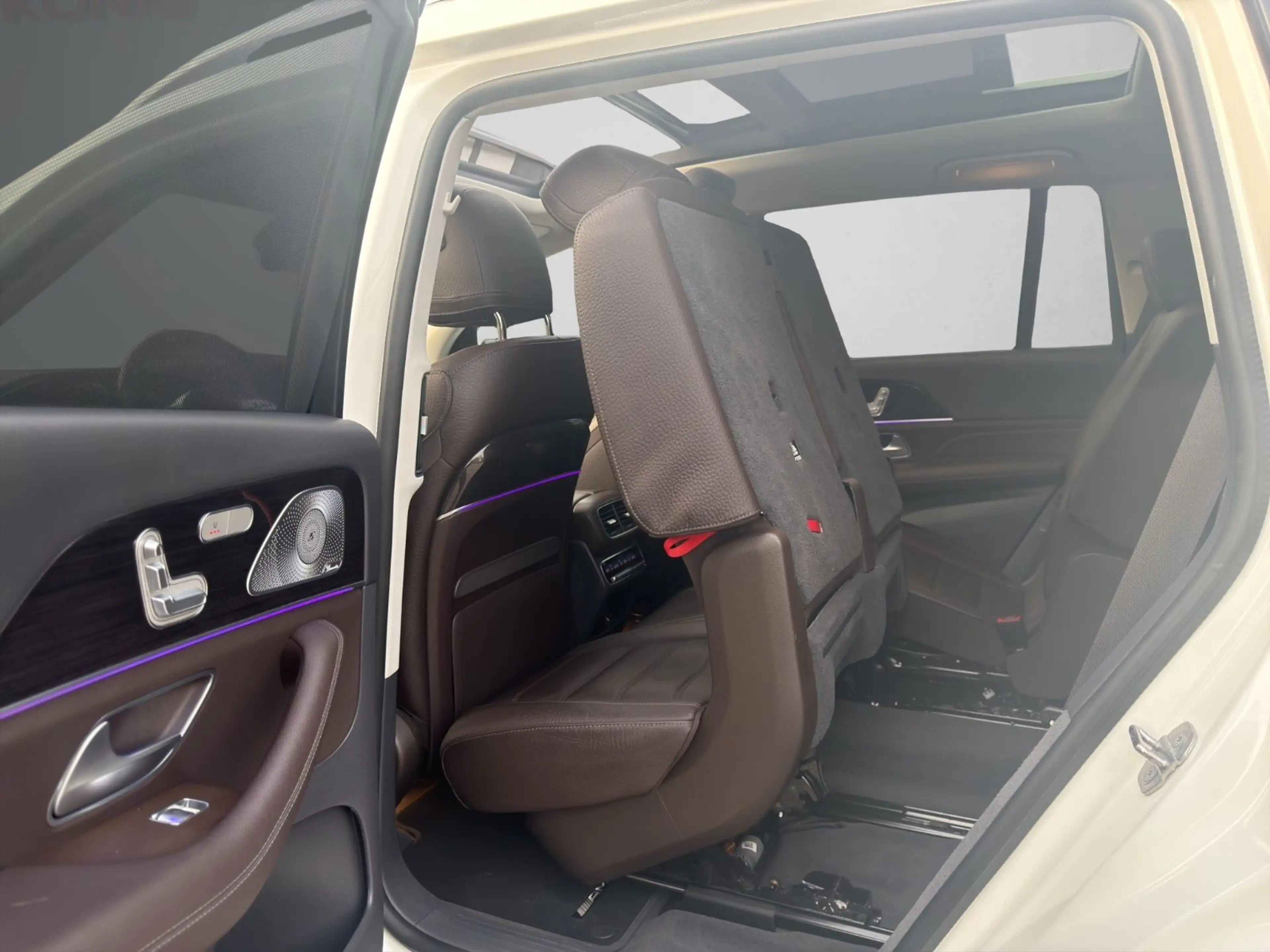 Mercedes-Benz GLS 580 4Matic AMG-Line 7Sitz*Pano*23"*63AMG*AHK — photo 15