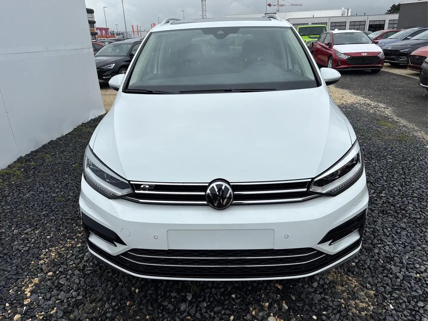 Volkswagen Touran Family 1.5 TSI DSG R-Line PANO RFK SHZ 1.5 TSI ... Weiß - 2