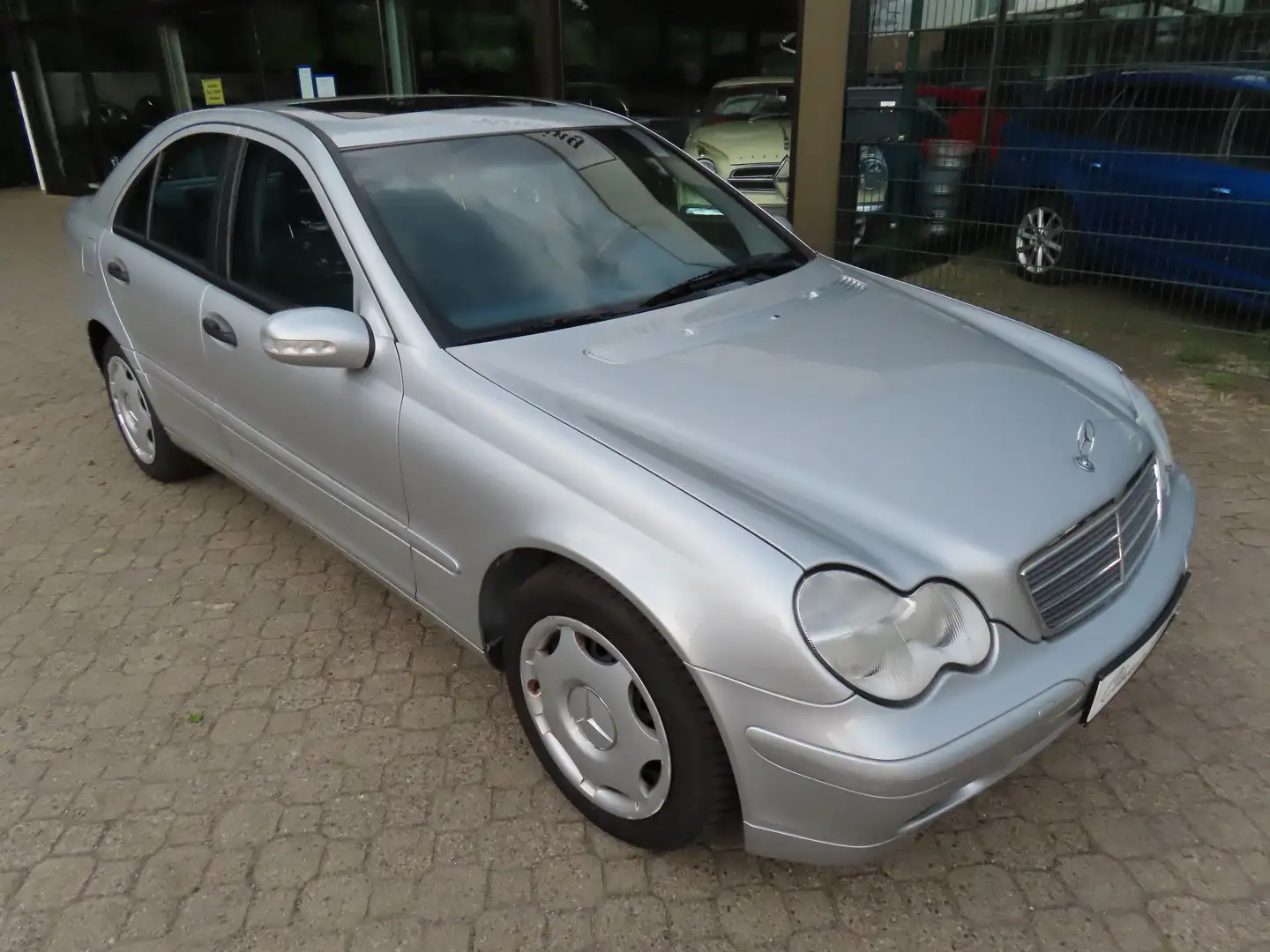 Mercedes-Benz C 240 Classic W203 *nur 132 TKM*HU neu*2.Hand*Automatik* Stříbrná - 1
