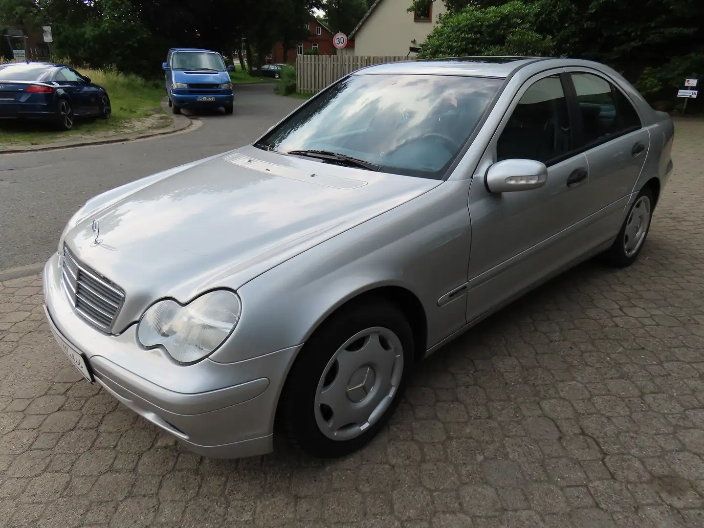 Mercedes-Benz C 240 Classic W203 *nur 132 TKM*HU neu*2.Hand*Automatik* Stříbrná - 2
