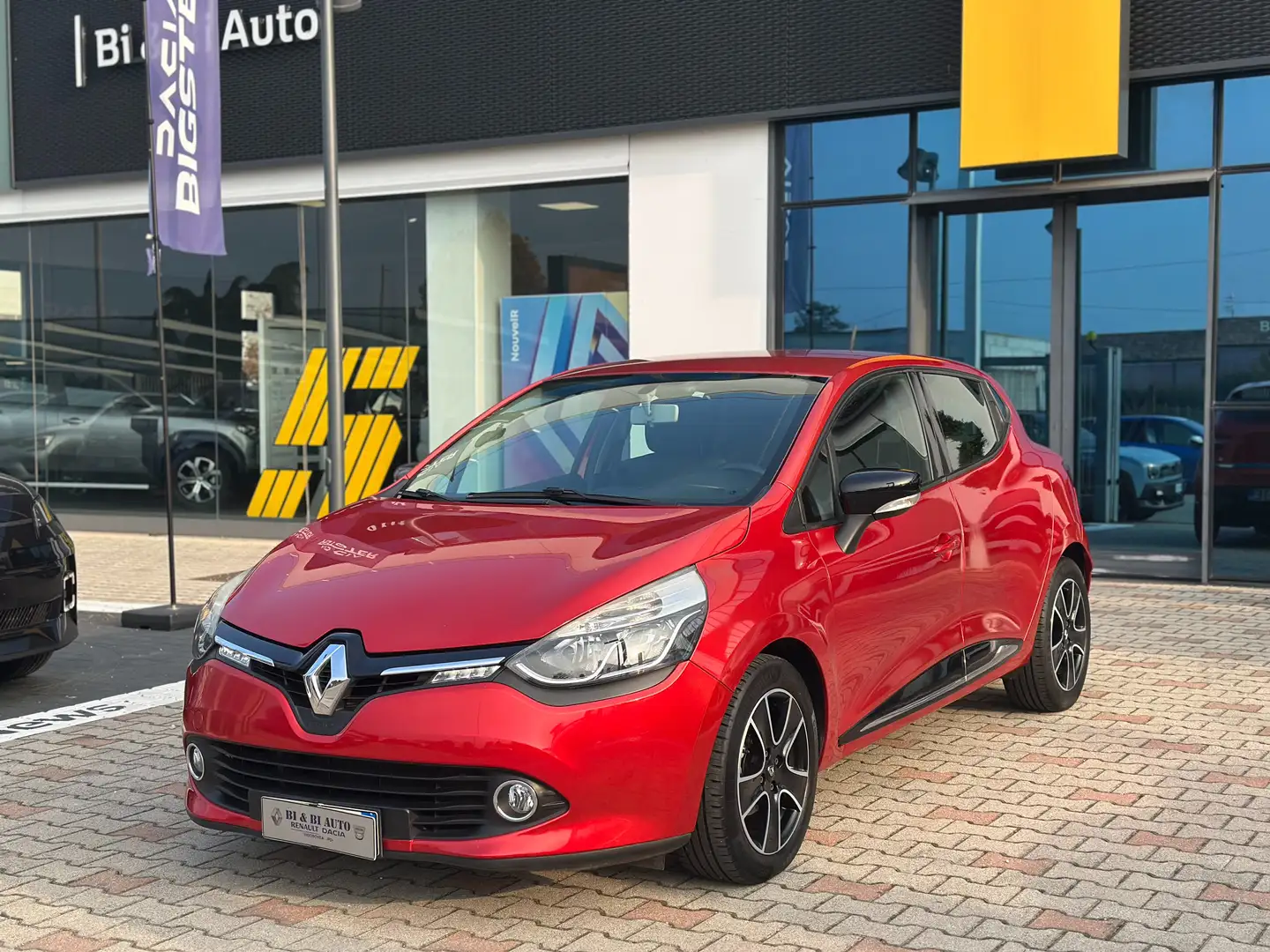 Renault Clio Clio IV 2012 5p 1.5 dci energy s Rouge - 1