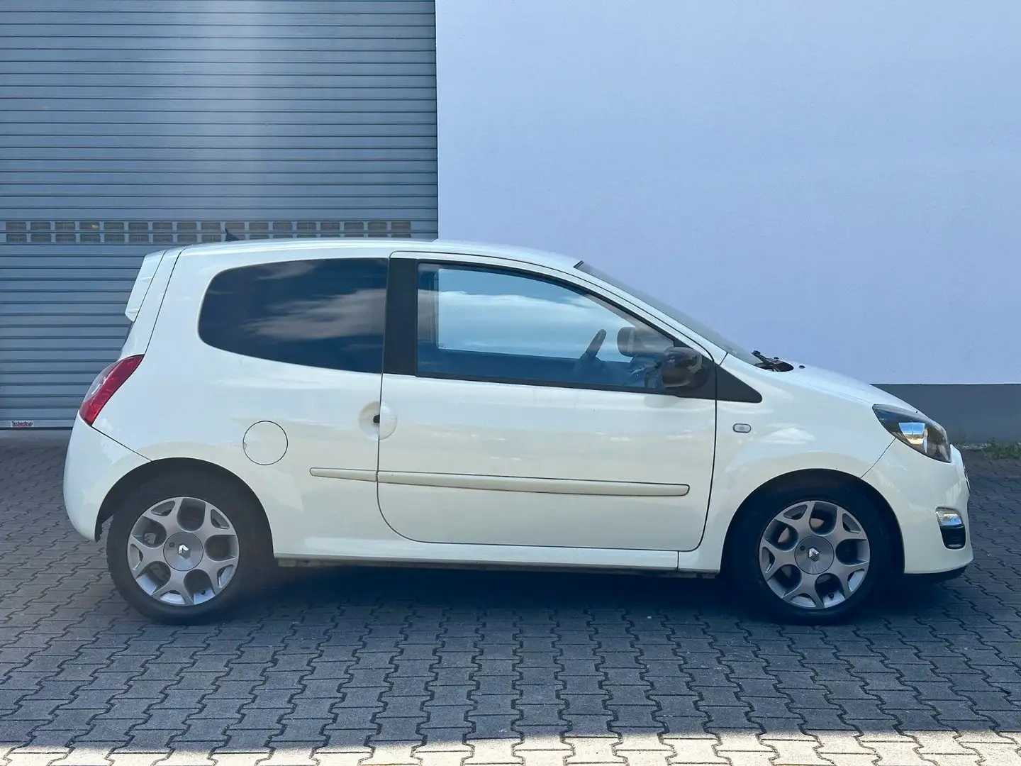 Renault Twingo Dynamique 1.2 *Temp*Klima*Bluetooth Geel - 2